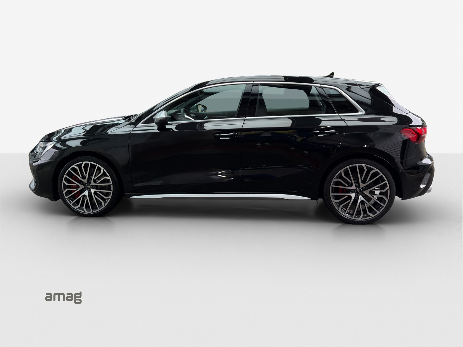 AUDI S3 Sportback TFSI quattro S-tronic-showroom-element-1