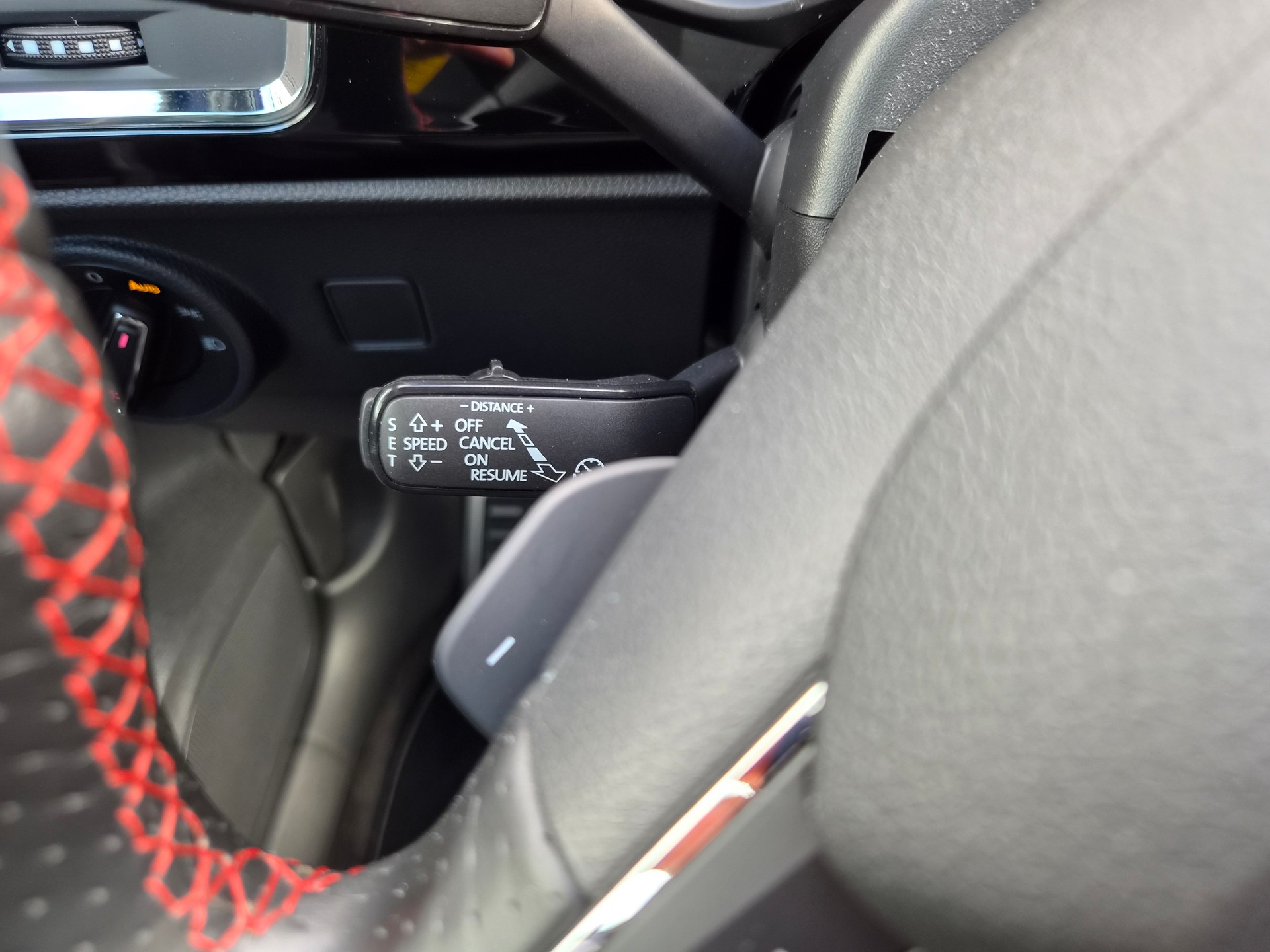 SEAT Ateca 2.0 TSI FR 4Drive DSG-image-17