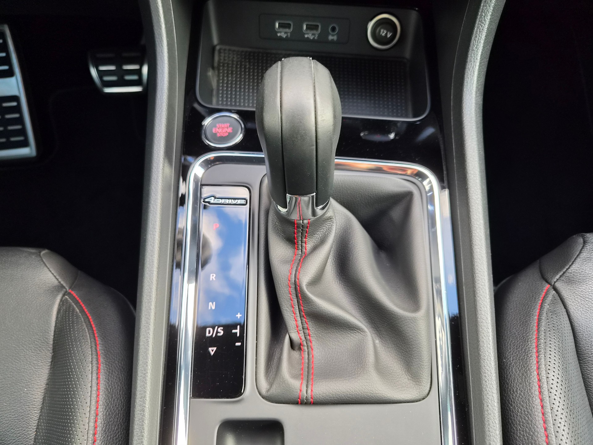 SEAT Ateca 2.0 TSI FR 4Drive DSG-image-25