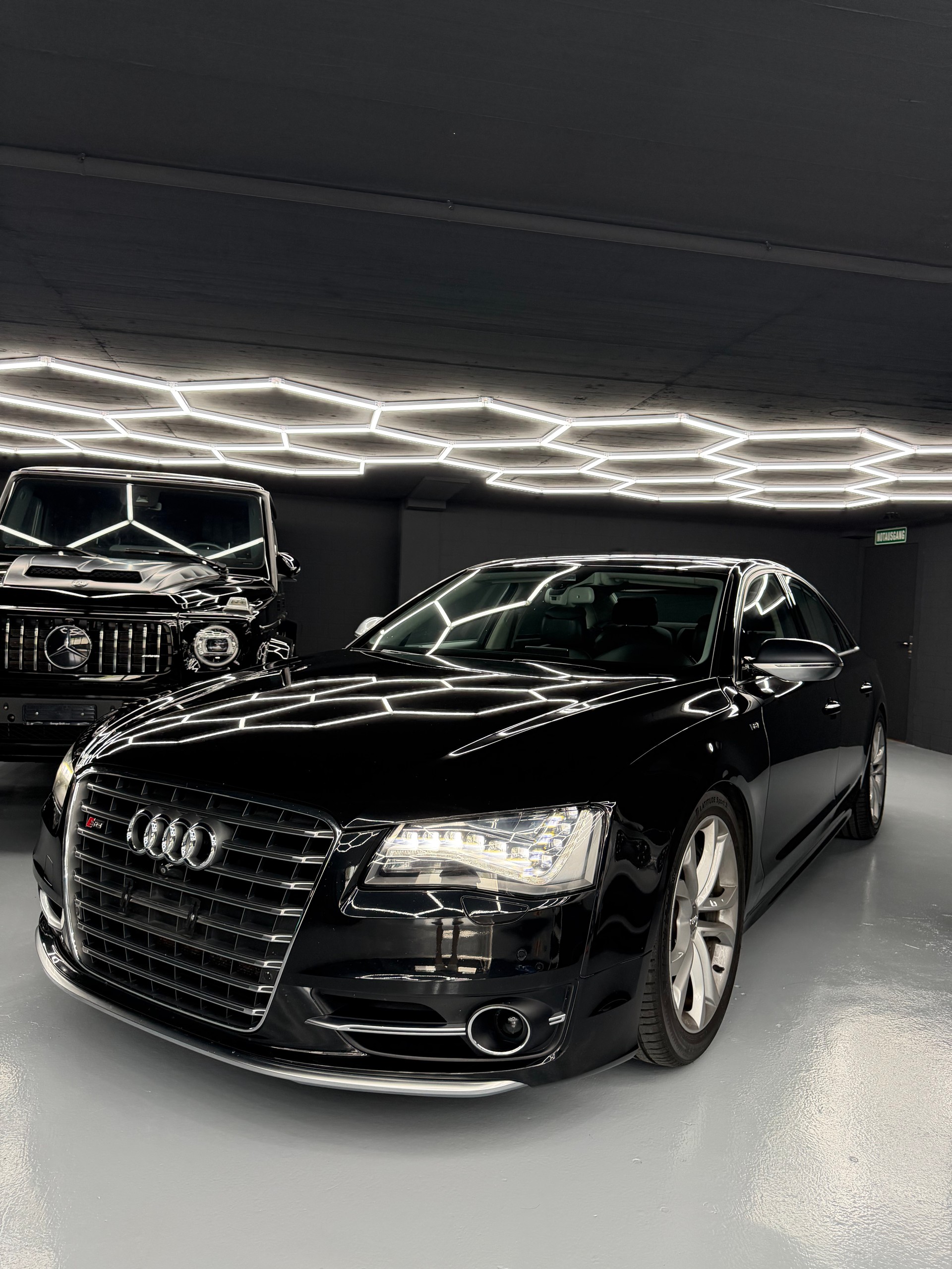 AUDI S8 4.0 TFSI V8 quattro tiptronic
