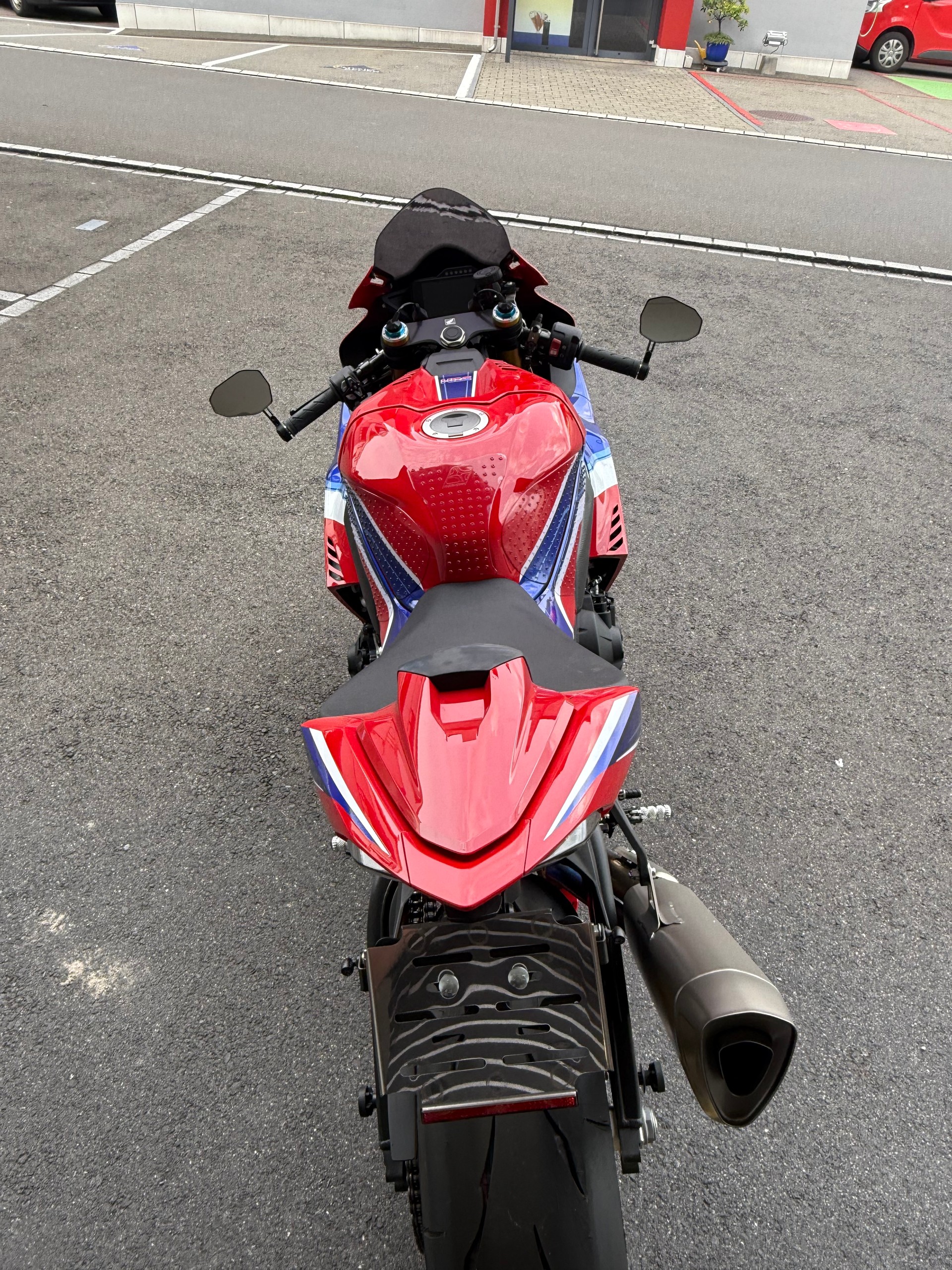 HONDA CBR 1000 RR-R SP-image-3