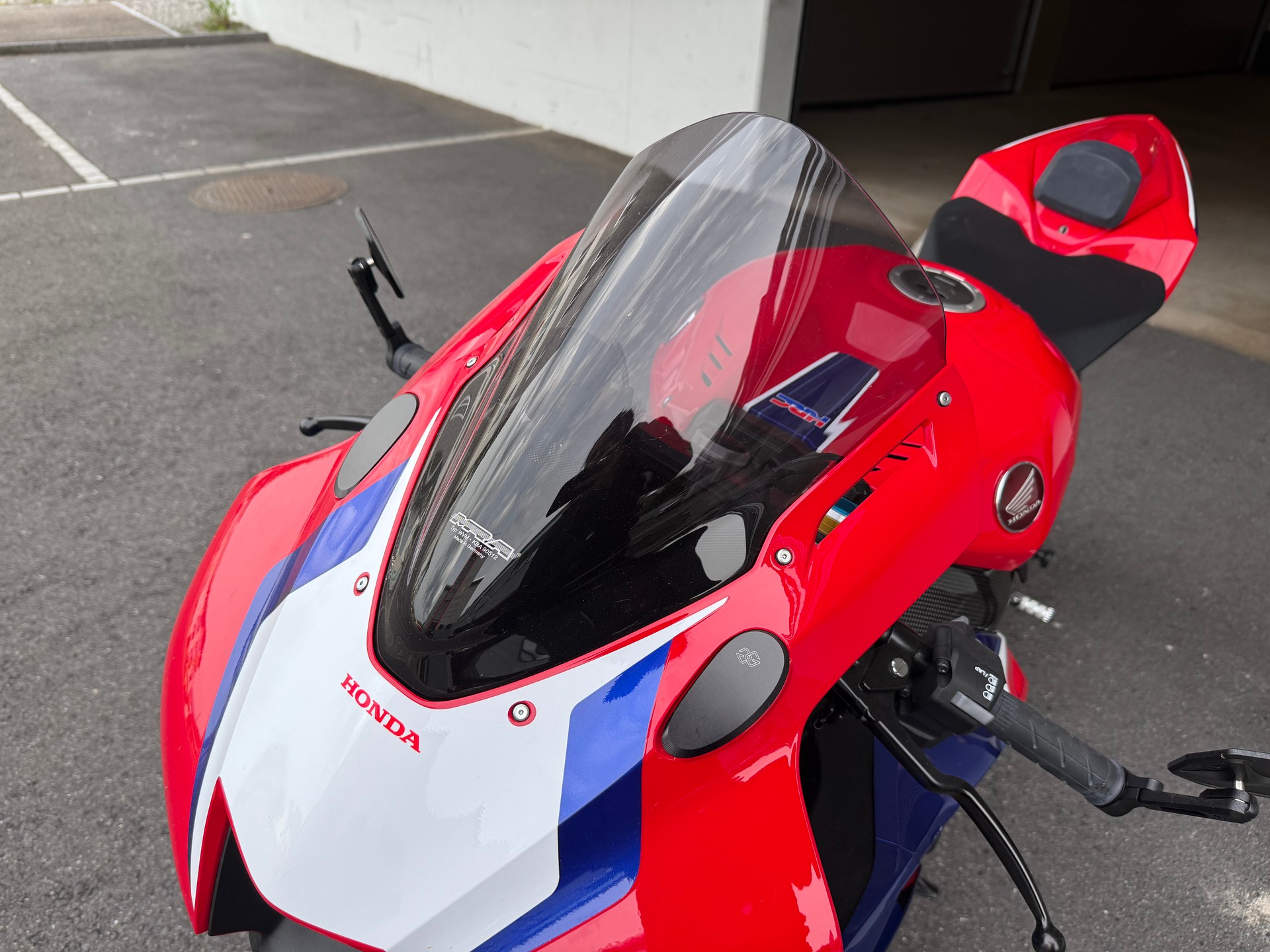 HONDA CBR 1000 RR-R SP-image-2
