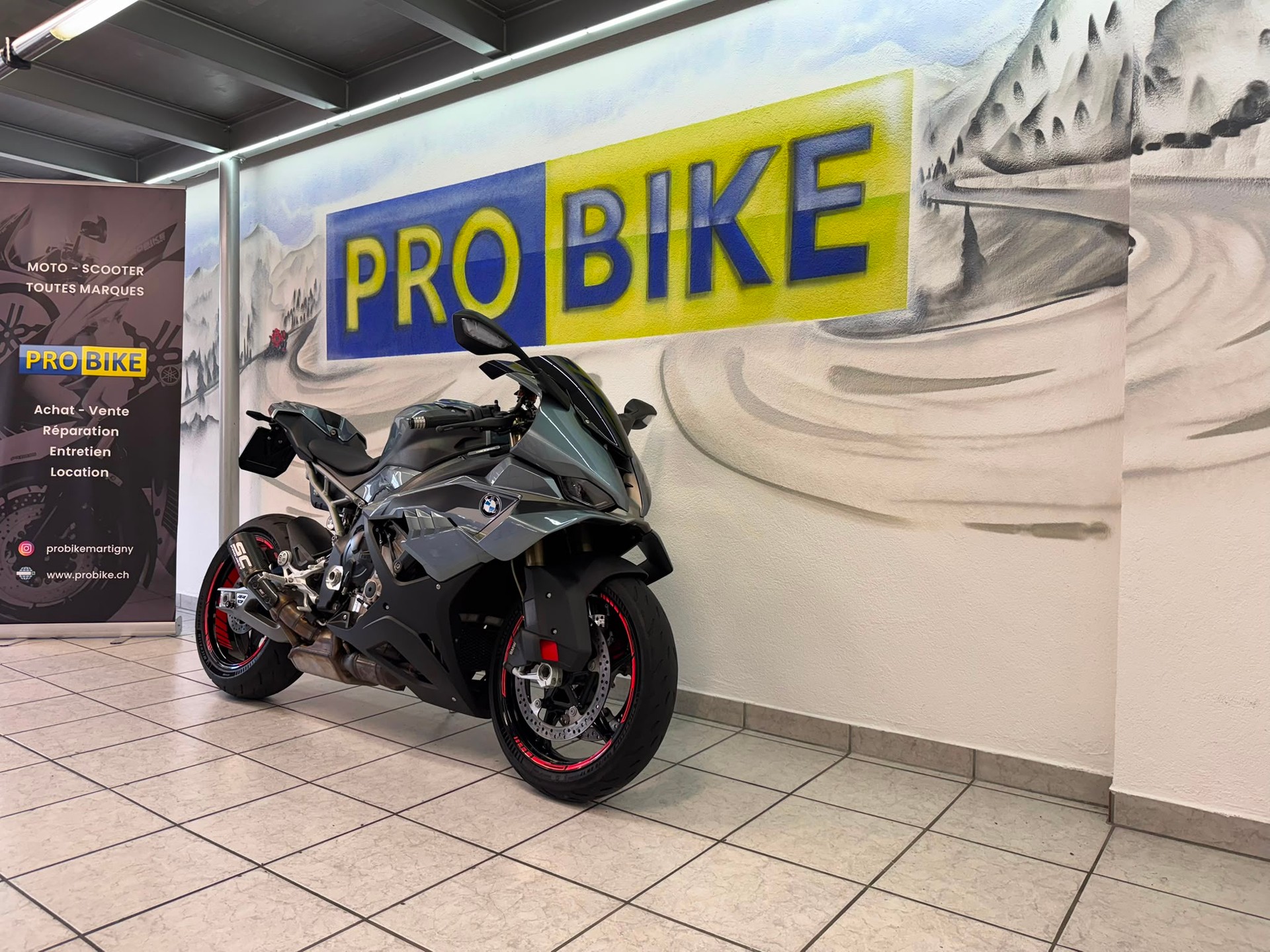 BMW S 1000 RR-image-0