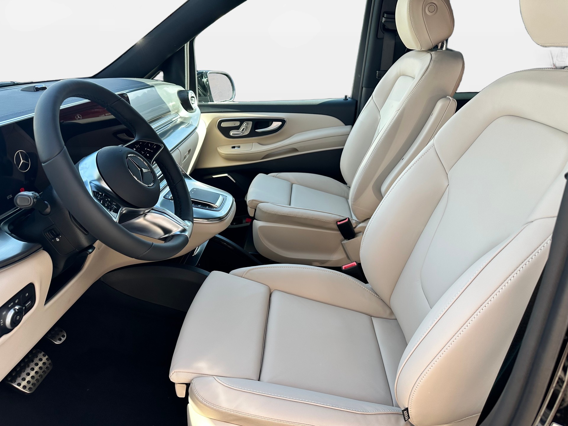 MERCEDES-BENZ V 300 d Exclusive extra lang 4Matic-image-9