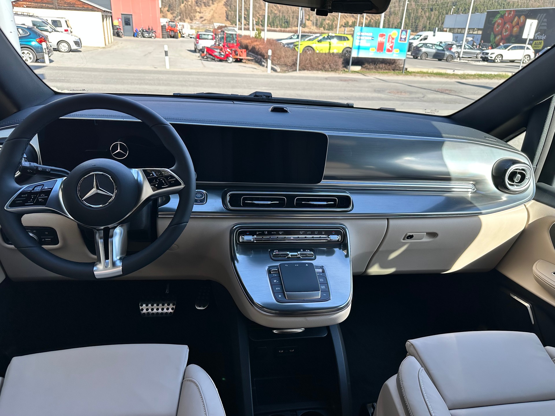 MERCEDES-BENZ V 300 d Exclusive extra lang 4Matic-image-9