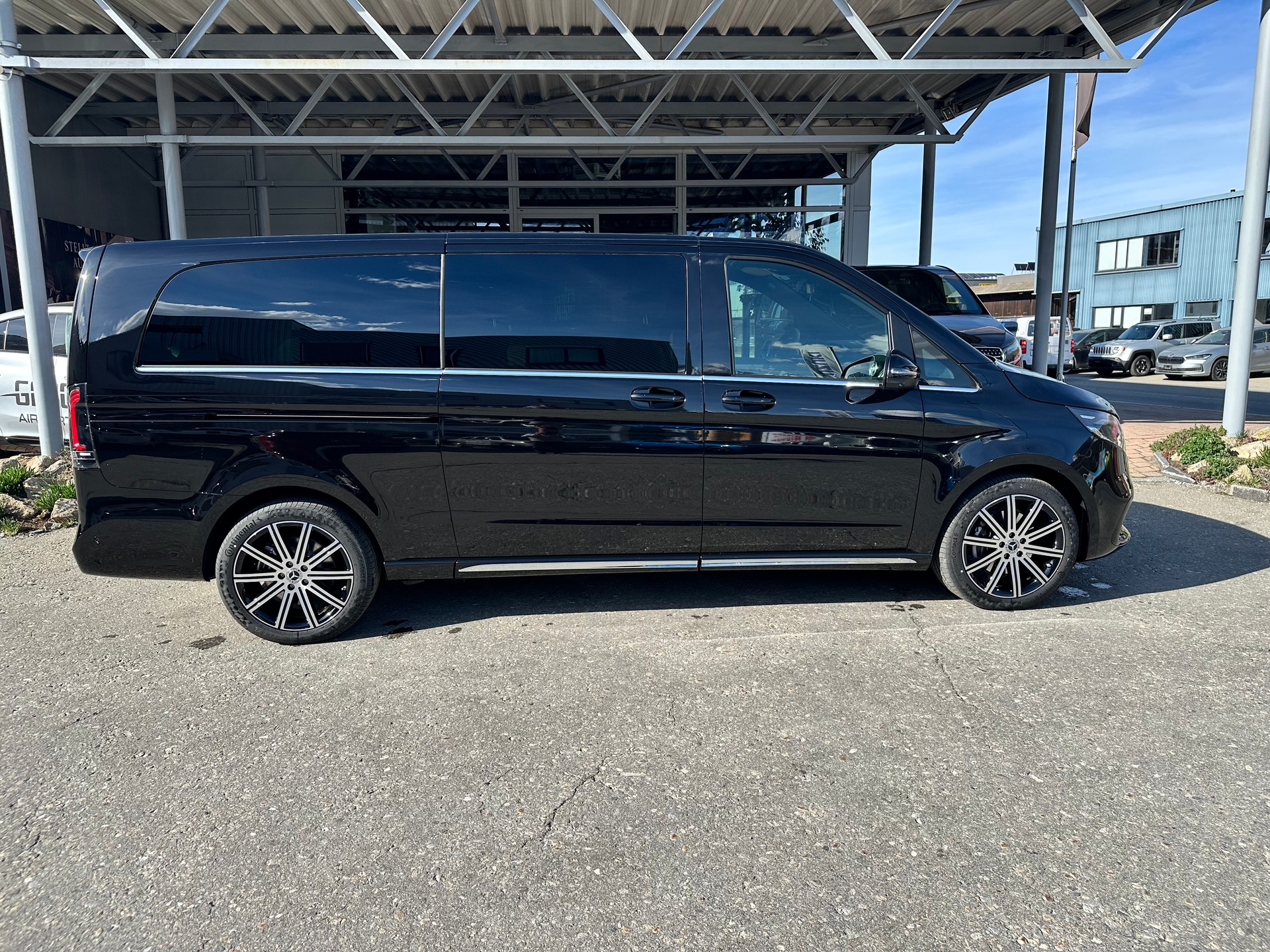 MERCEDES-BENZ V 300 d Exclusive extra lang 4Matic-showroom-element-1