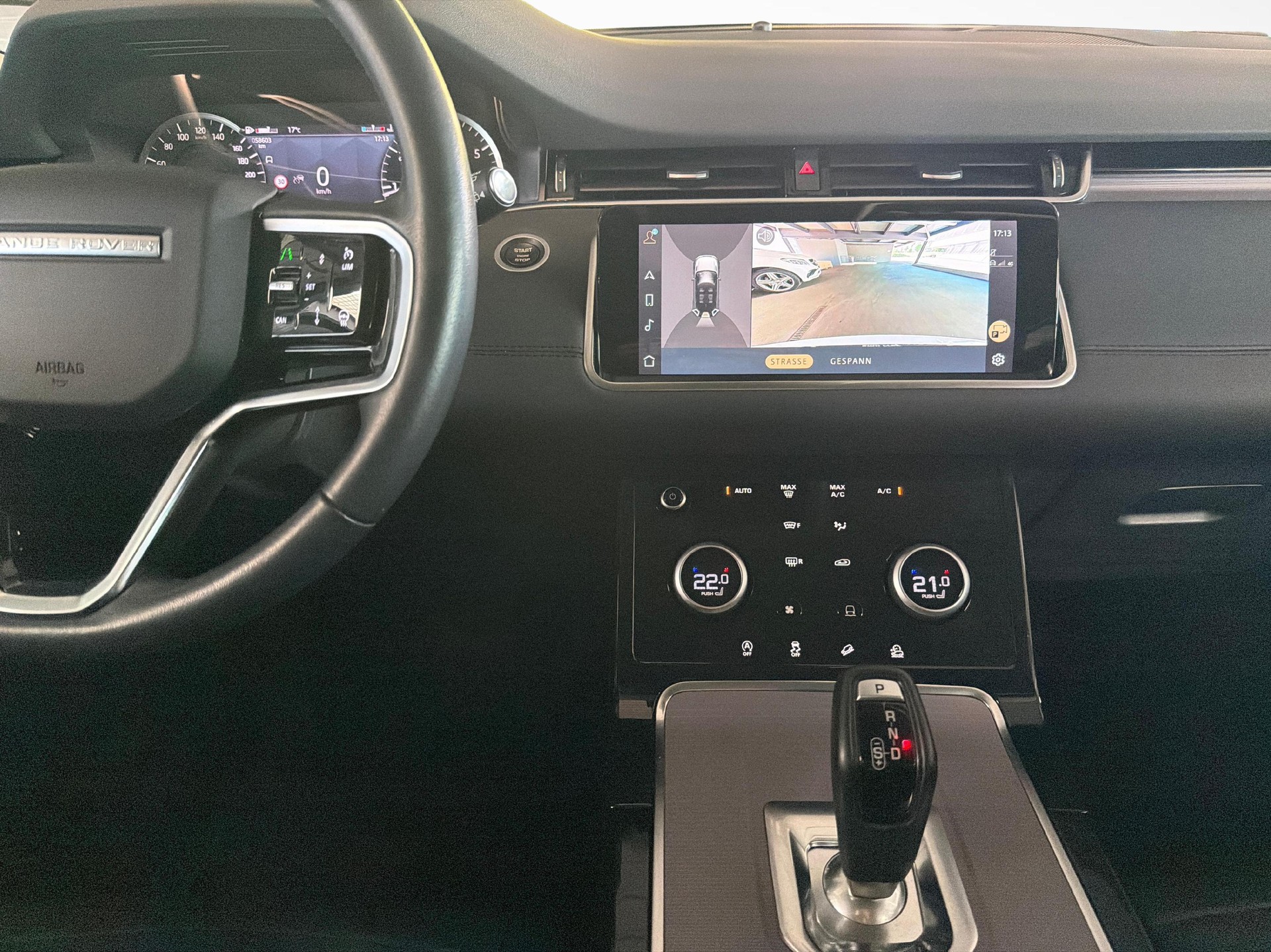 LAND ROVER Range Rover Evoque 2.0 T SE mit elektr. Anhängerkupplung-image-15