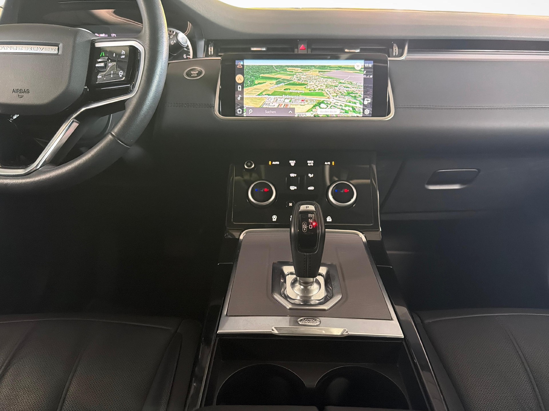 LAND ROVER Range Rover Evoque 2.0 T SE mit elektr. Anhängerkupplung-image-14