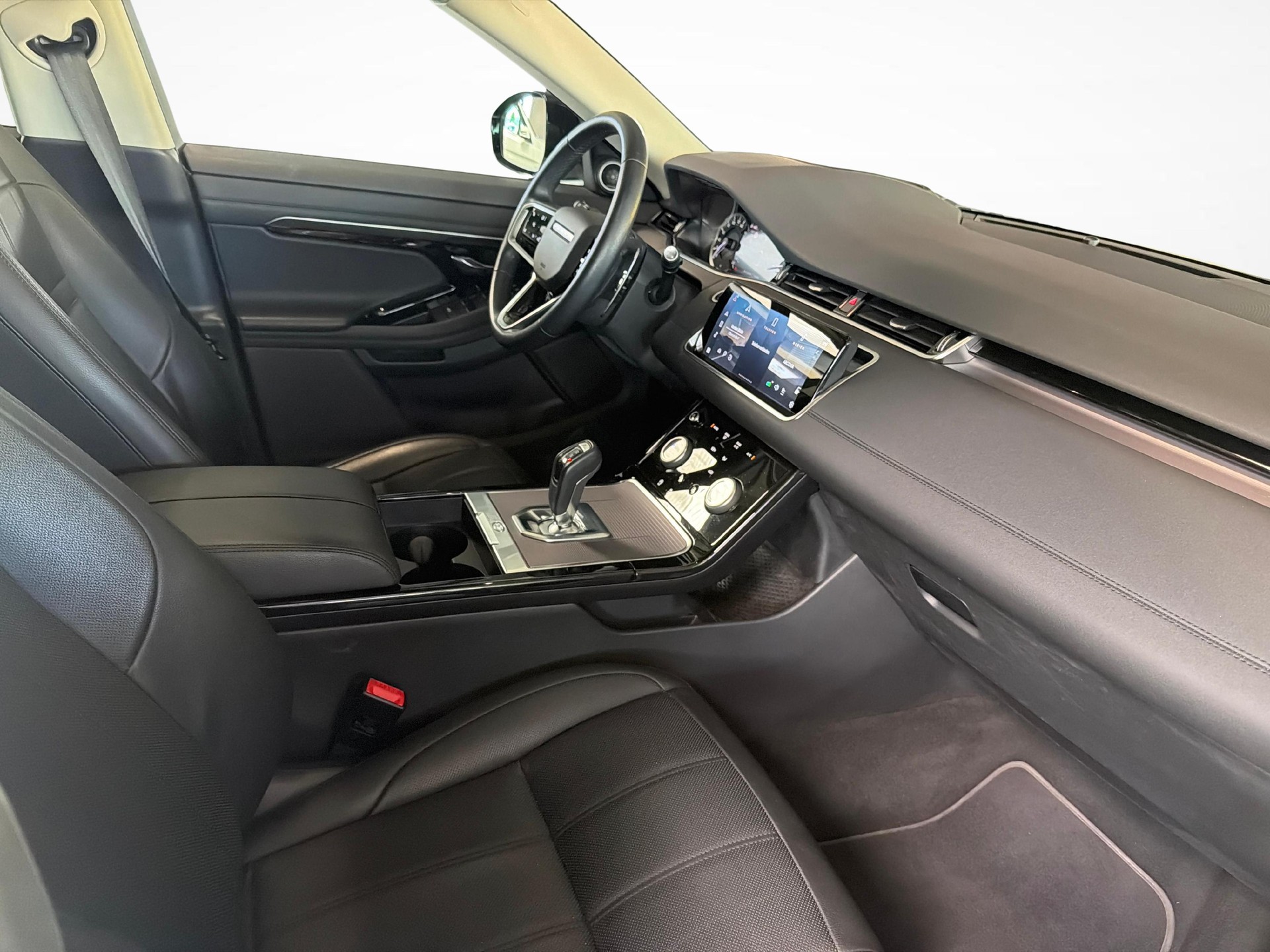LAND ROVER Range Rover Evoque 2.0 T SE mit elektr. Anhängerkupplung-image-9