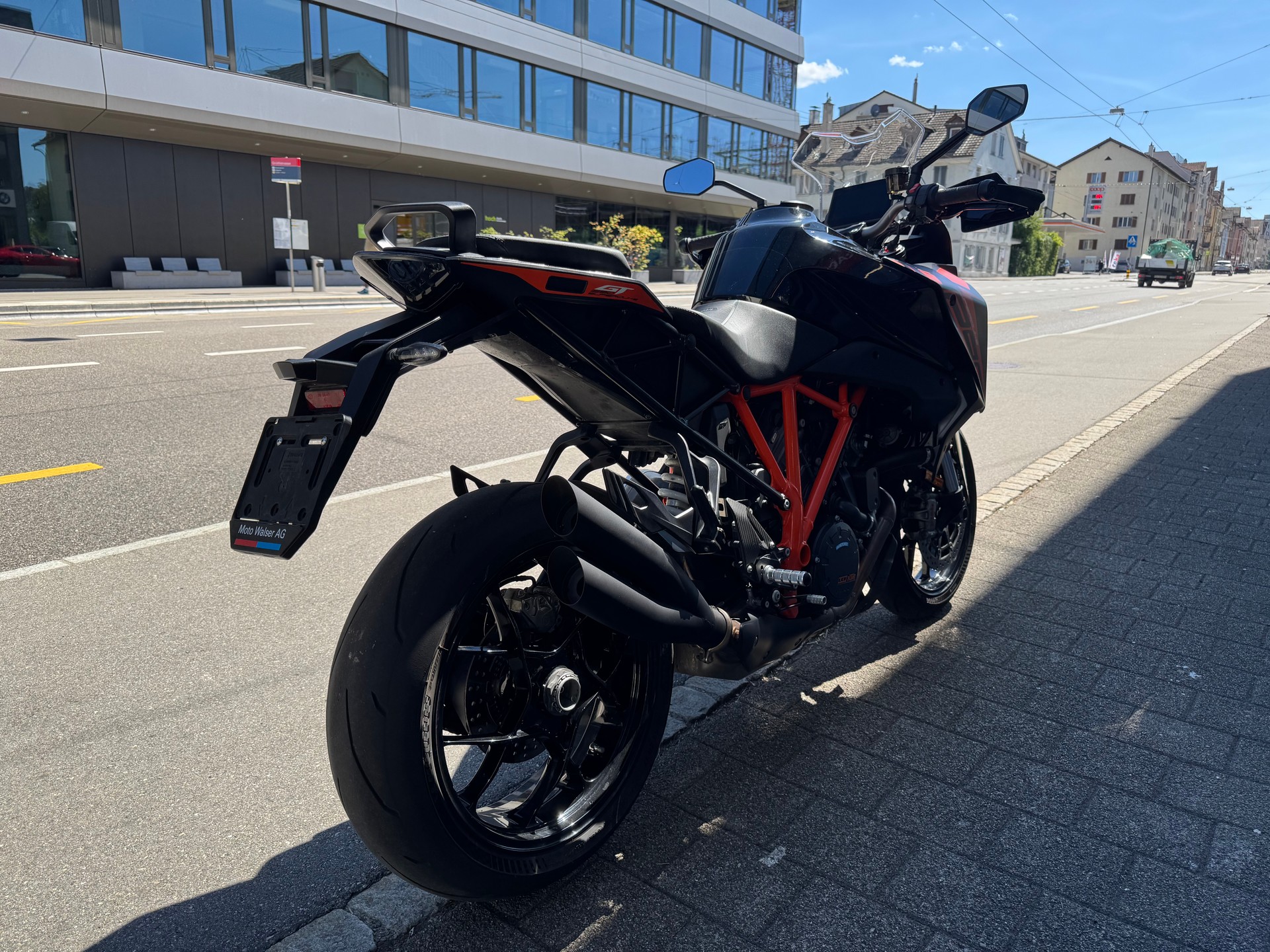 KTM 1290 Super Duke GT-image-3
