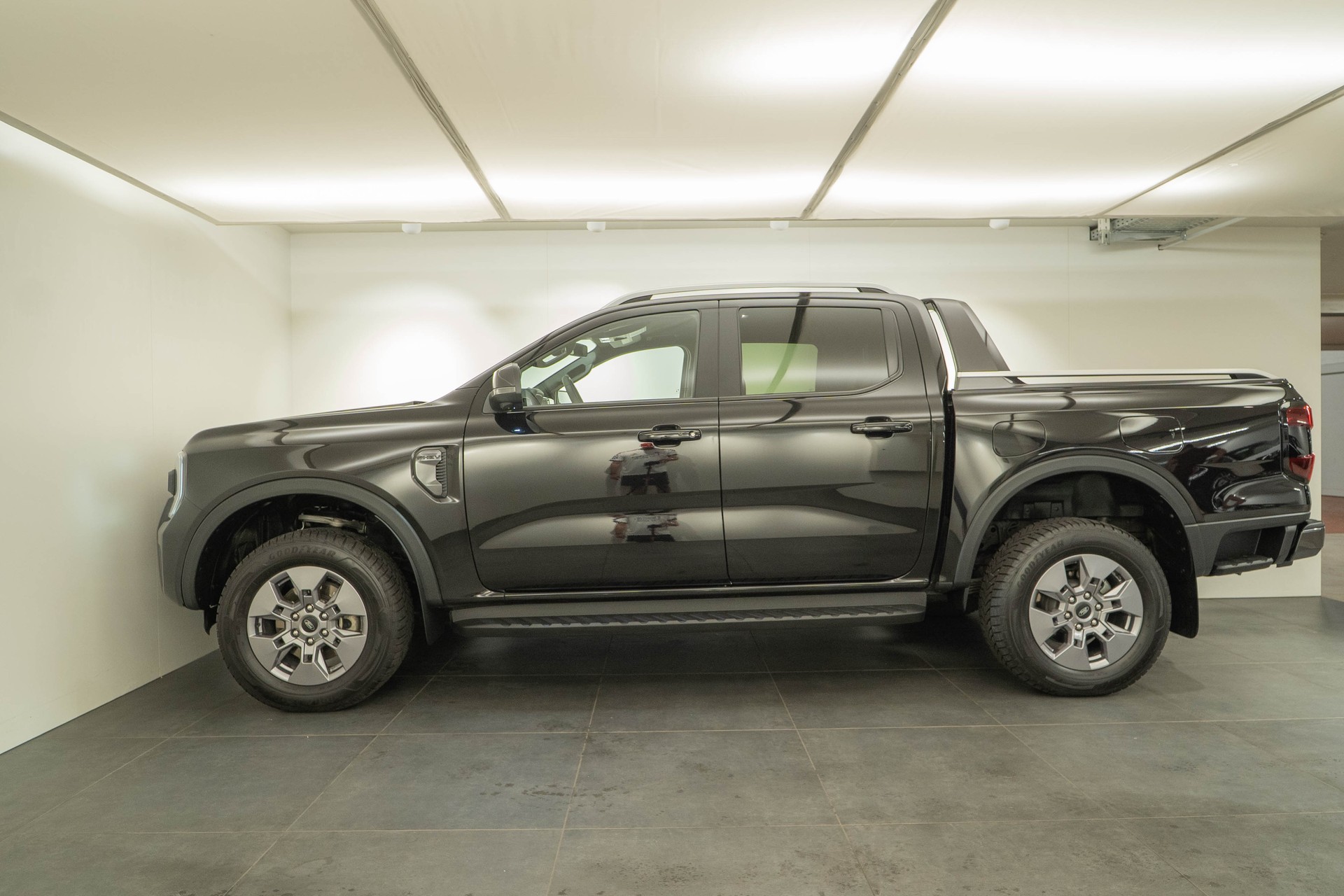 FORD Ranger DKab.Pick-up 2.3 EcoBoost 4x4 Wildtrak PHEV-showroom-element-2