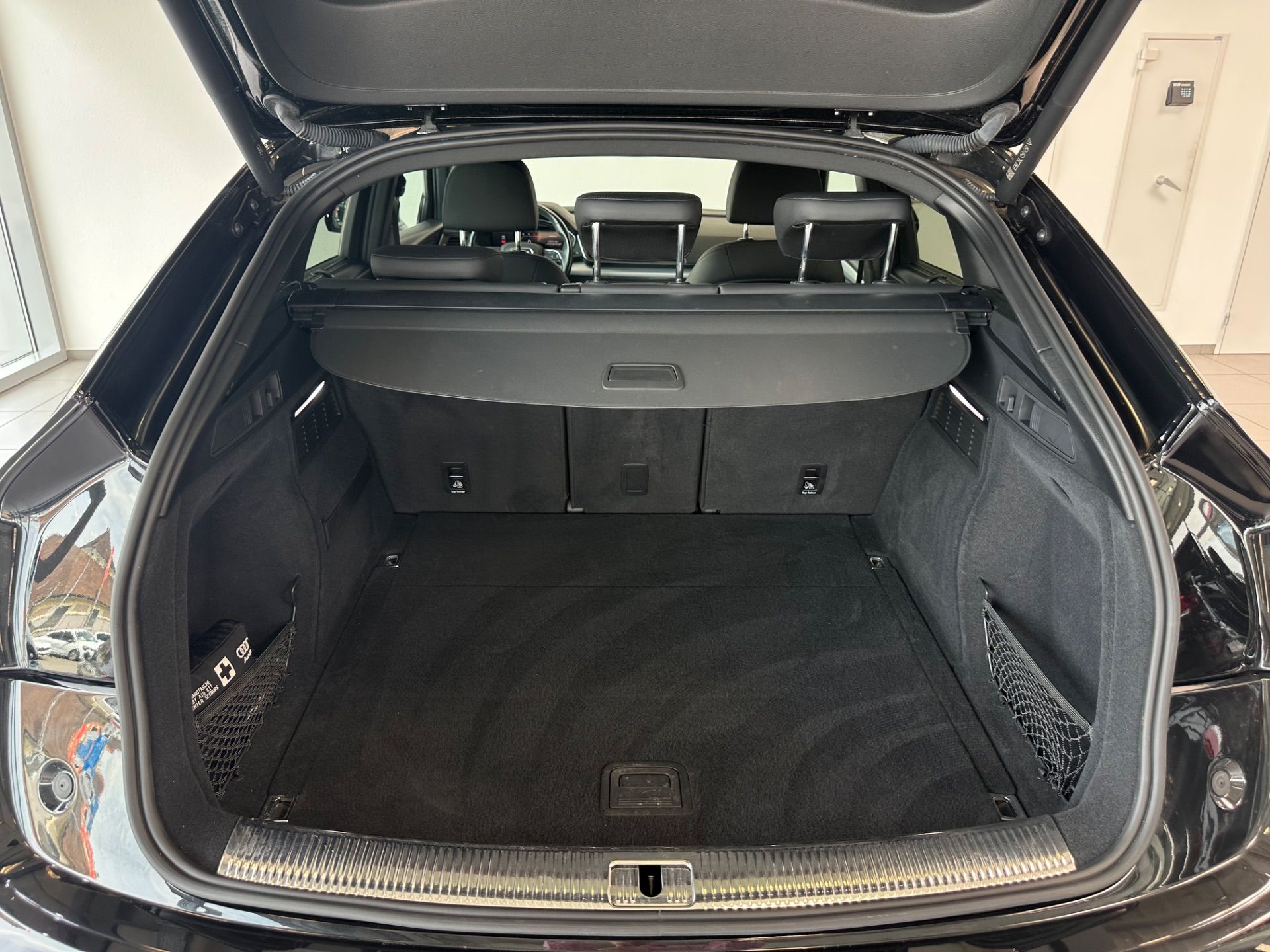 AUDI Q5 Sportback 50 TDI S line Blackedition quattro tiptronic-image-25