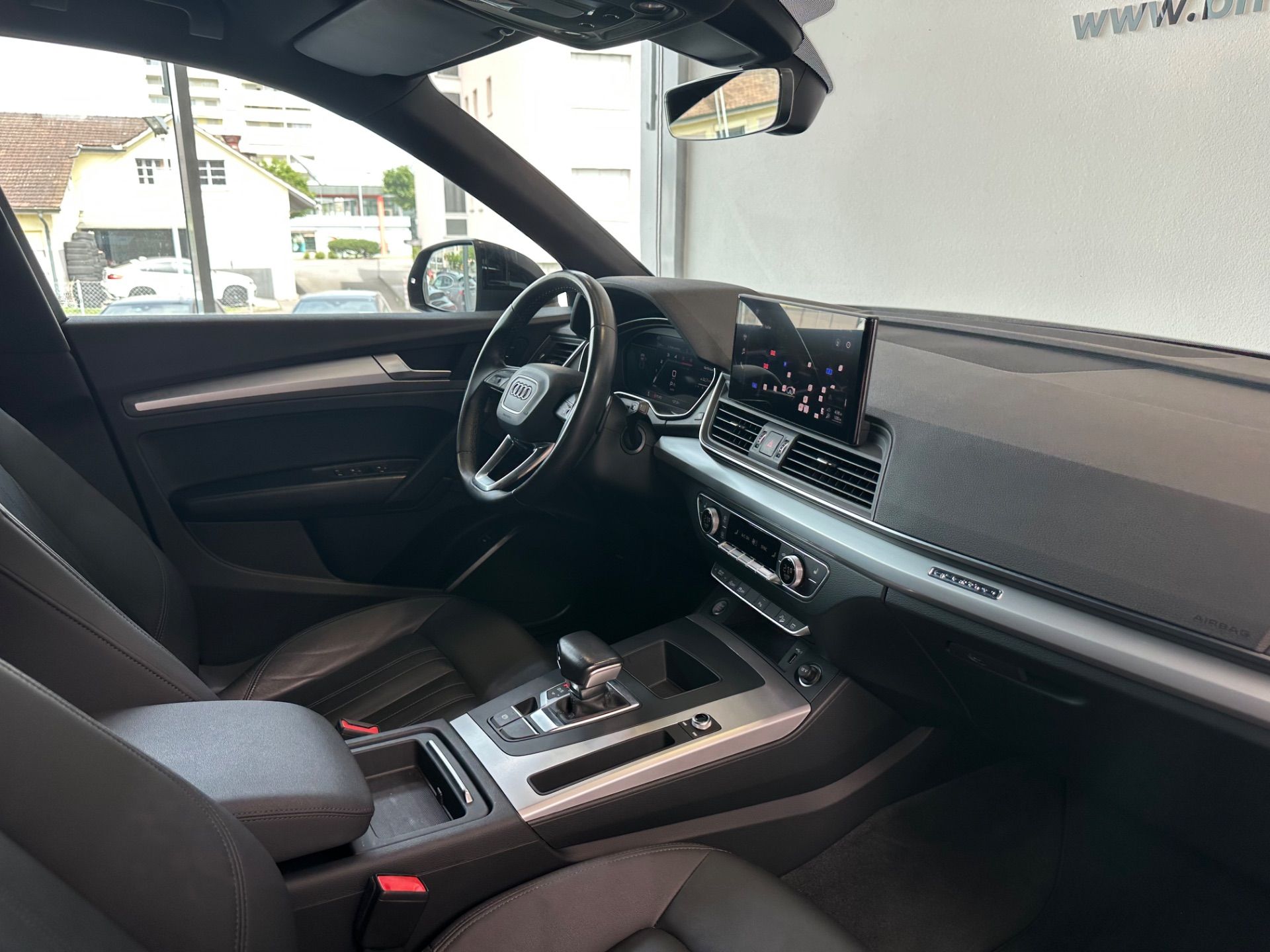 AUDI Q5 Sportback 50 TDI S line Blackedition quattro tiptronic-image-12