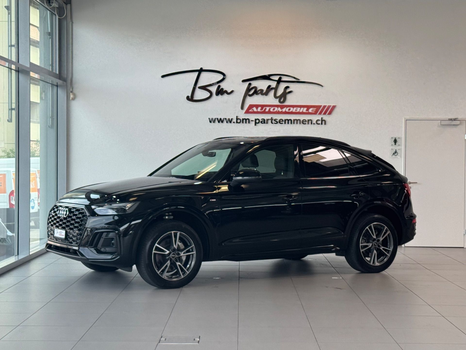AUDI Q5 Sportback 50 TDI S line Blackedition quattro tiptronic-showroom-element-1
