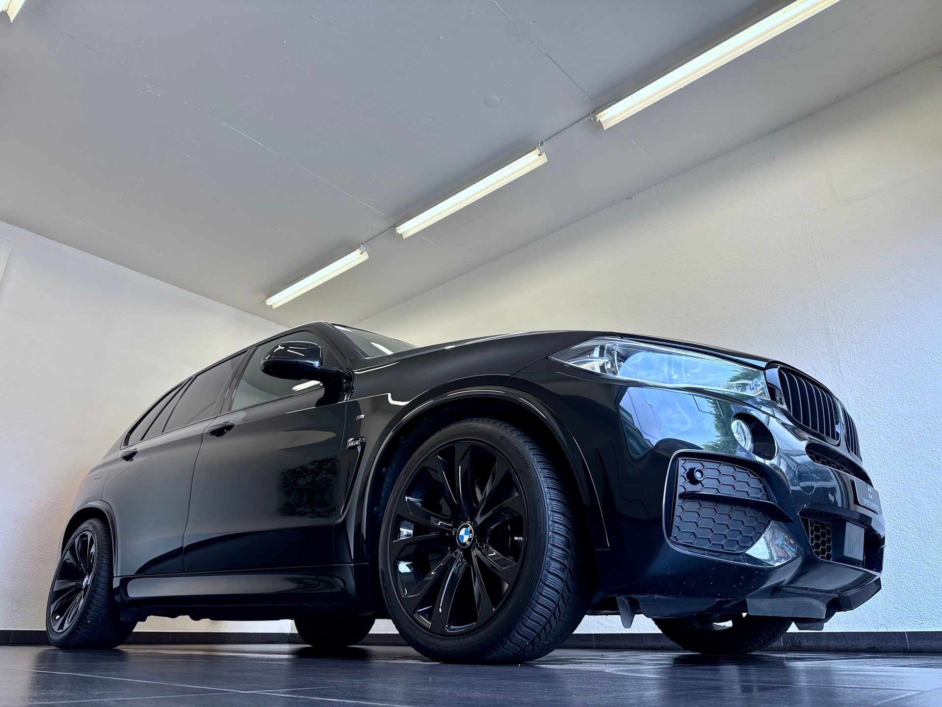 BMW X5 xDrive M50d Steptronic-showroom-element-2