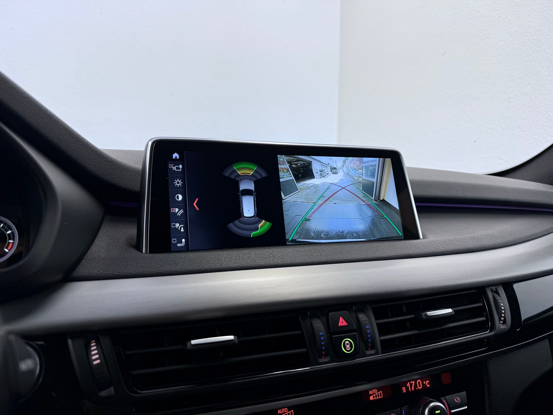 BMW X5 xDrive M50d Steptronic-image-19
