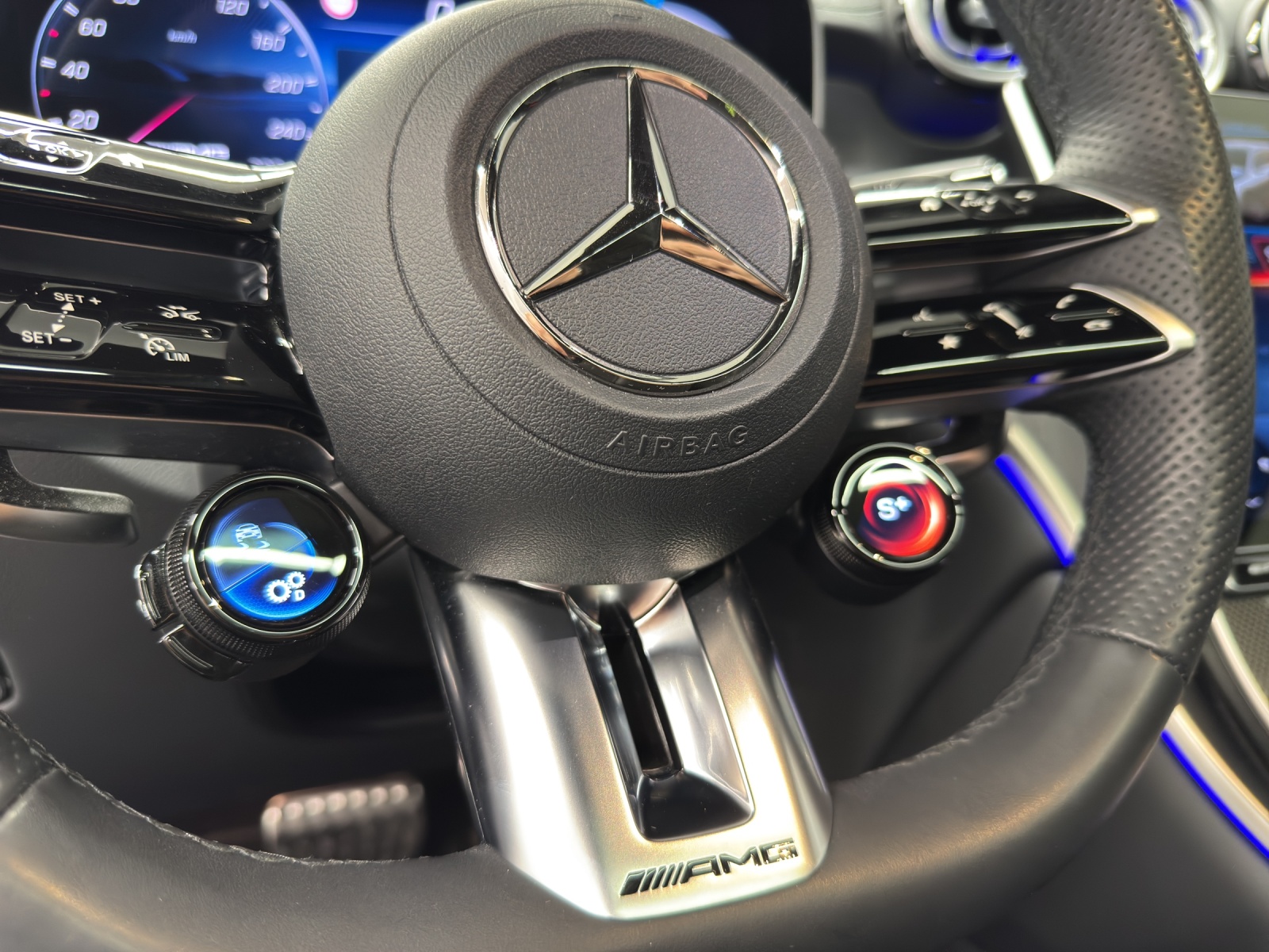 MERCEDES-BENZ AMG GLC 43 4Matic Executive Ed.-image-14