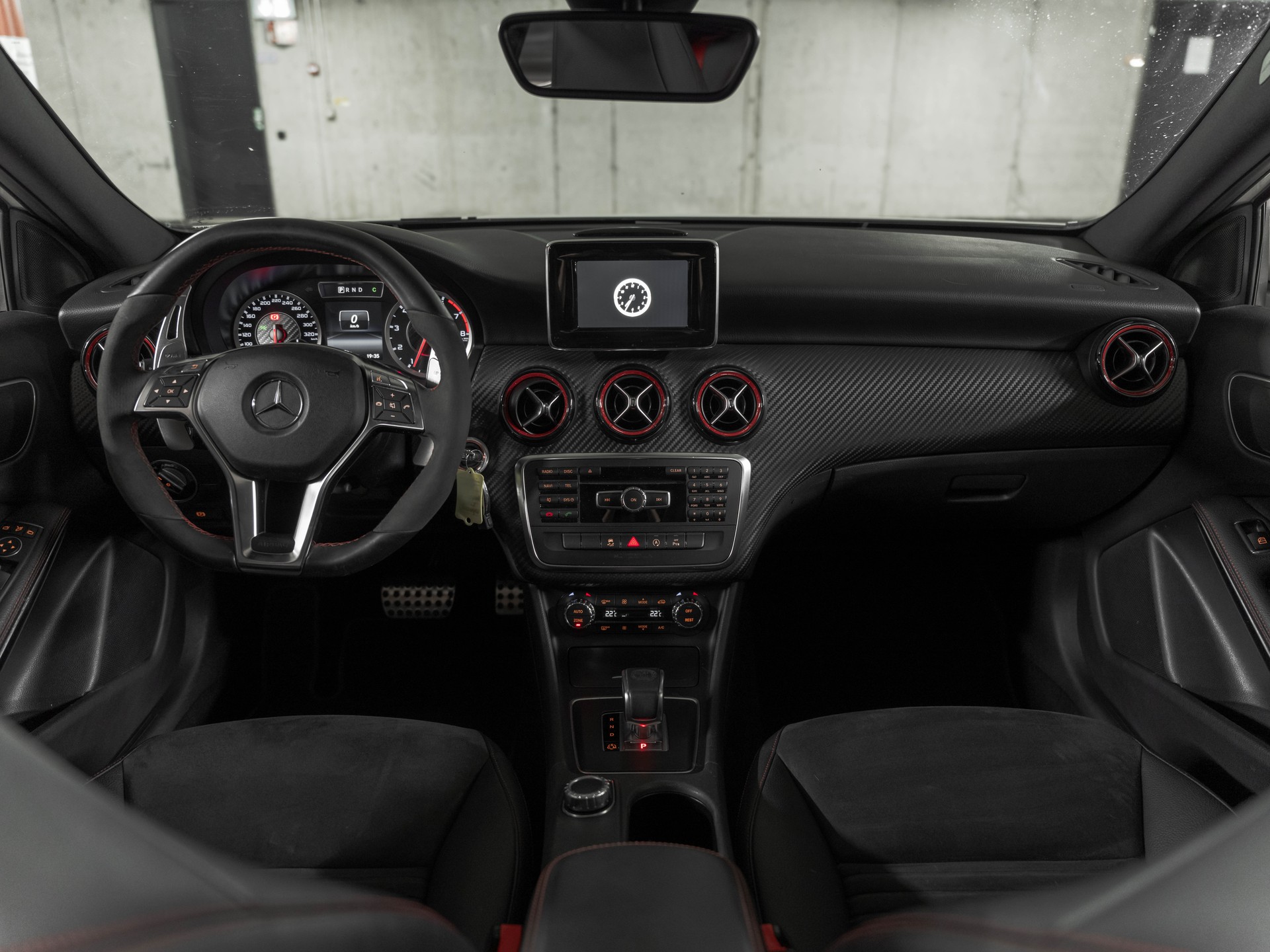 MERCEDES-BENZ A 45 AMG 4Matic Speedshift 7G-DCT-image-17