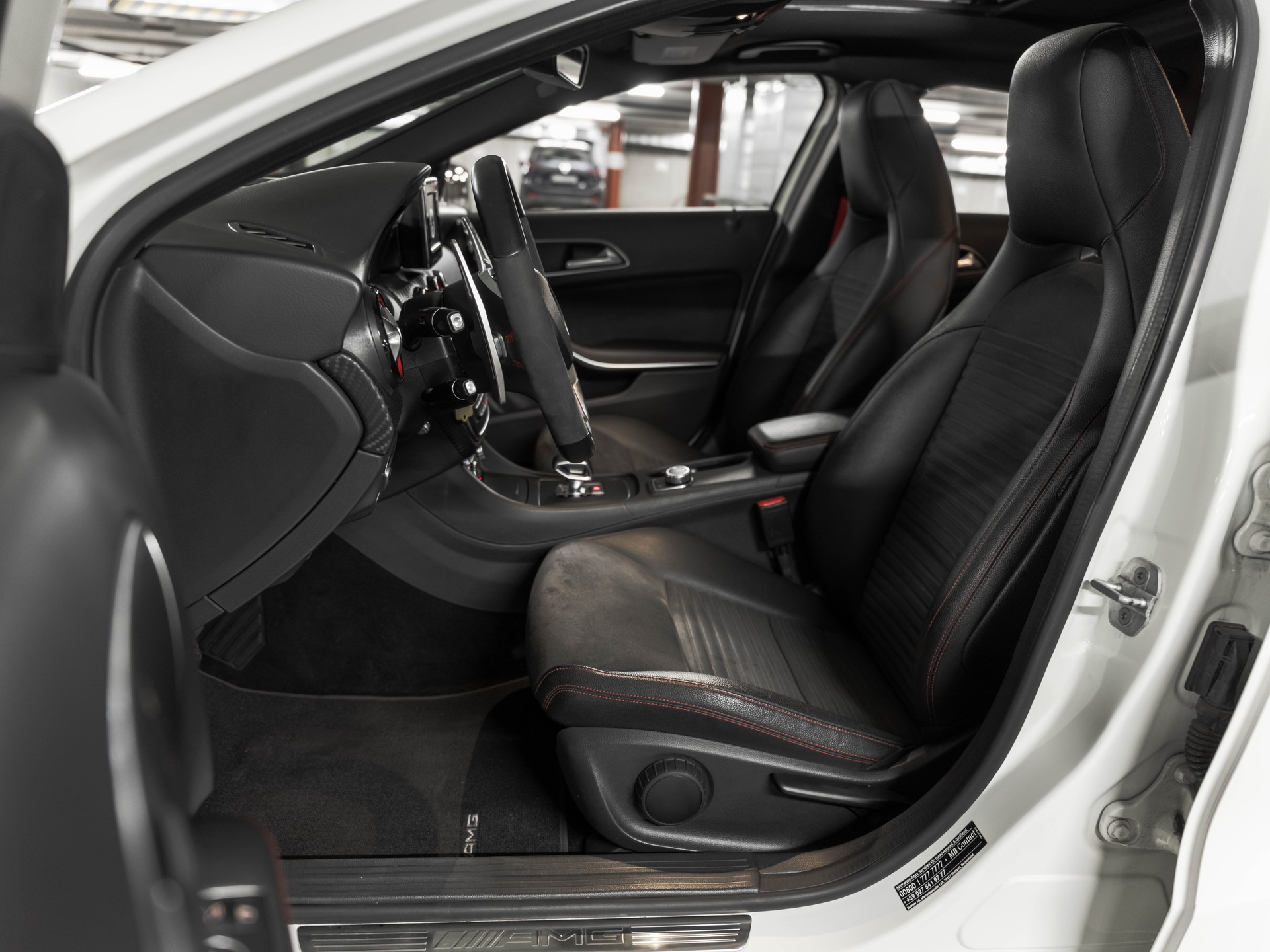 MERCEDES-BENZ A 45 AMG 4Matic Speedshift 7G-DCT-image-25