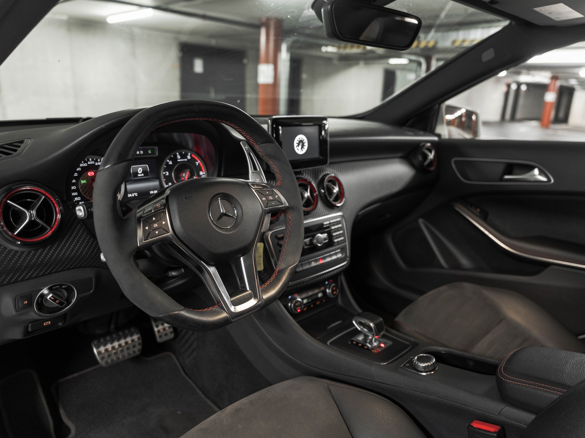 MERCEDES-BENZ A 45 AMG 4Matic Speedshift 7G-DCT-image-23