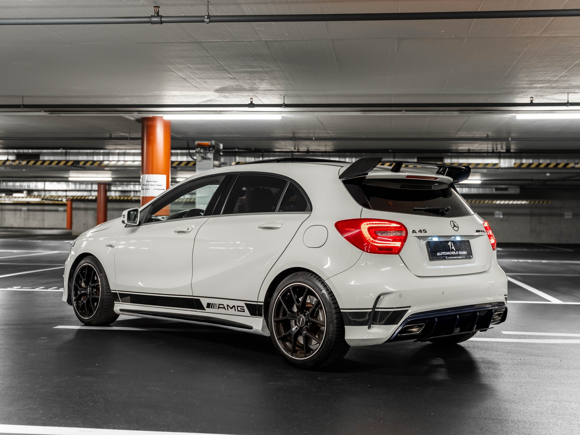 MERCEDES-BENZ A 45 AMG 4Matic Speedshift 7G-DCT-image-6