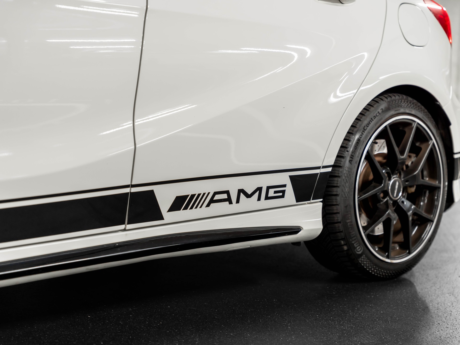 MERCEDES-BENZ A 45 AMG 4Matic Speedshift 7G-DCT-image-5