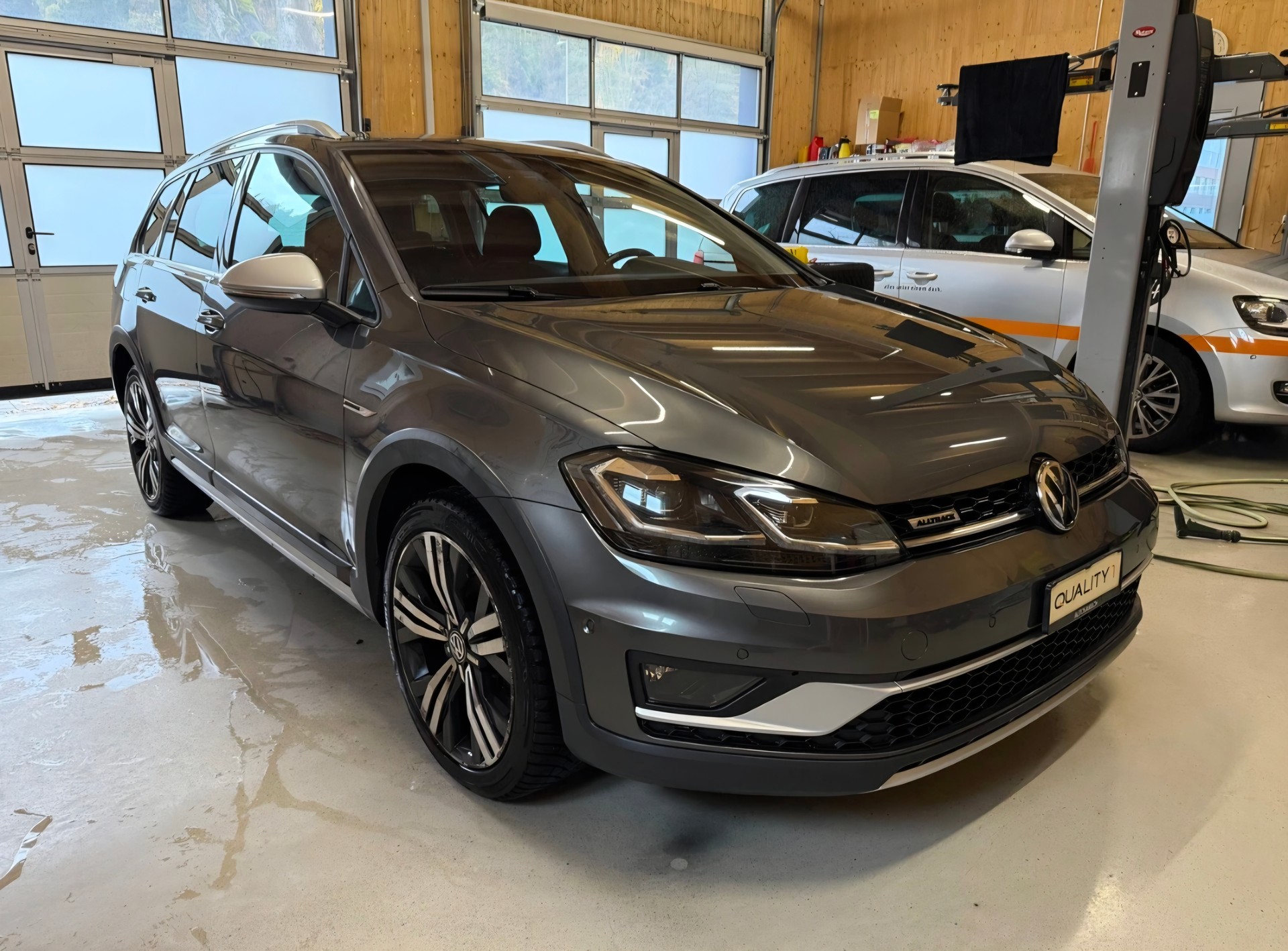 VW Golf 2.0 TDI Alltrack 4Motion DSG-showroom-element-2