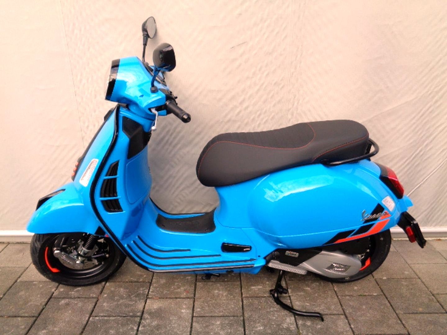 PIAGGIO VESPA GTS 125 RST SUPER SPORT-image-0