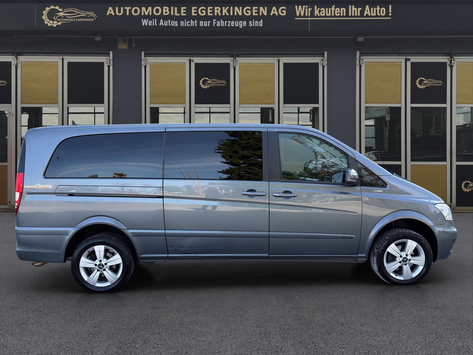 MERCEDES-BENZ Viano 2.2 CDI Blue Eff. Ambiente Ed. EL 4Matic A-showroom-element-3