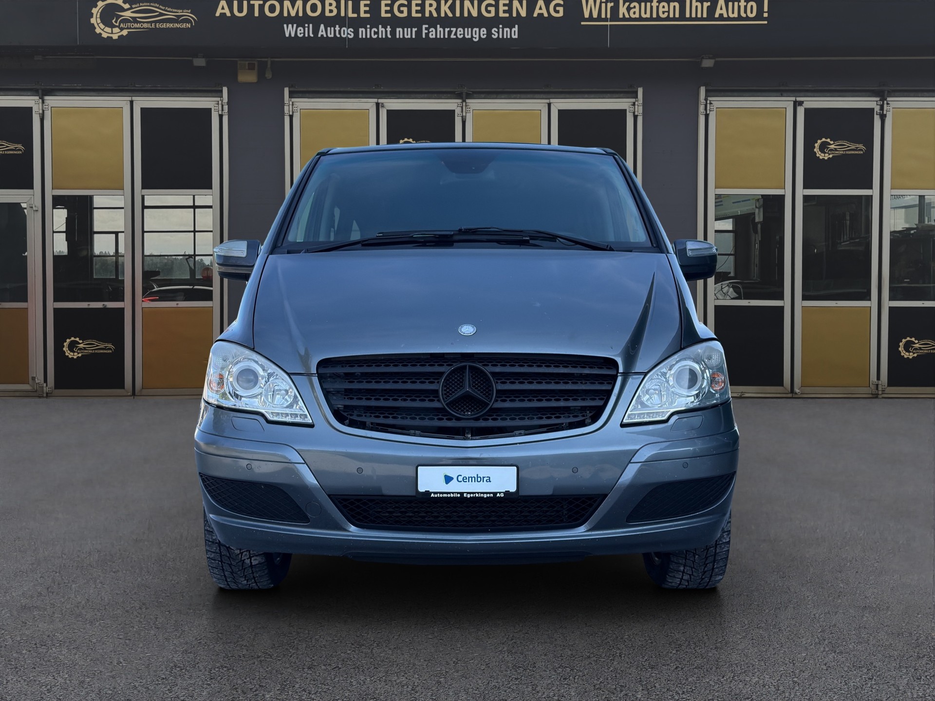 MERCEDES-BENZ Viano 2.2 CDI Blue Eff. Ambiente Ed. EL 4Matic A-showroom-element-1