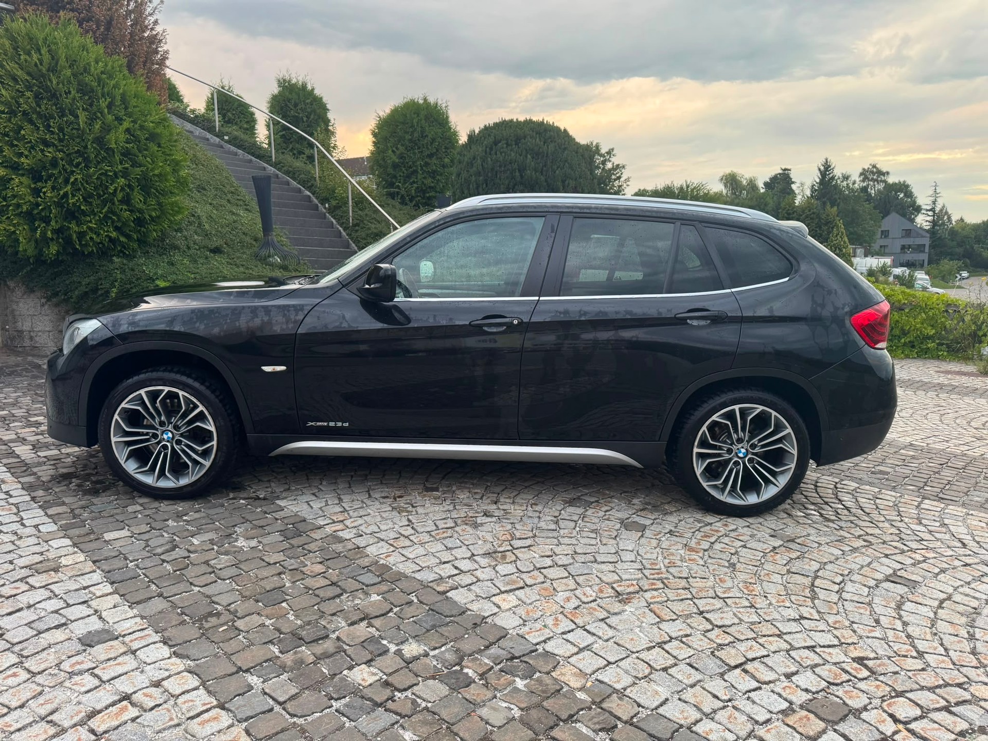 BMW X1 xDrive 23d-image-12