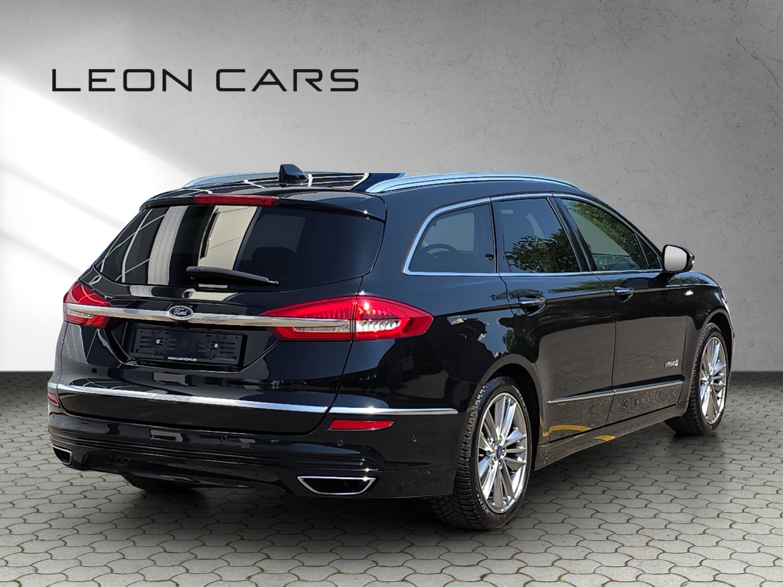 FORD Mondeo 2.0 HEV Vignale eCVT-image-4