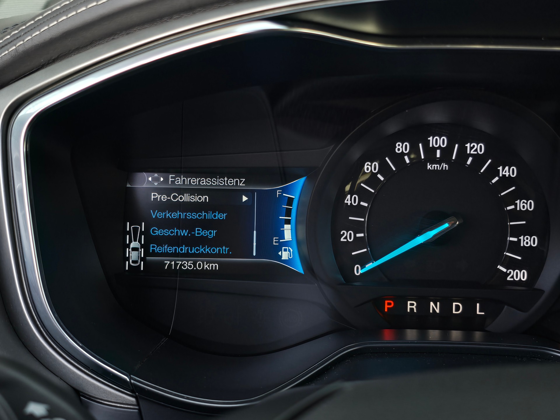 FORD Mondeo 2.0 HEV Vignale eCVT-image-19