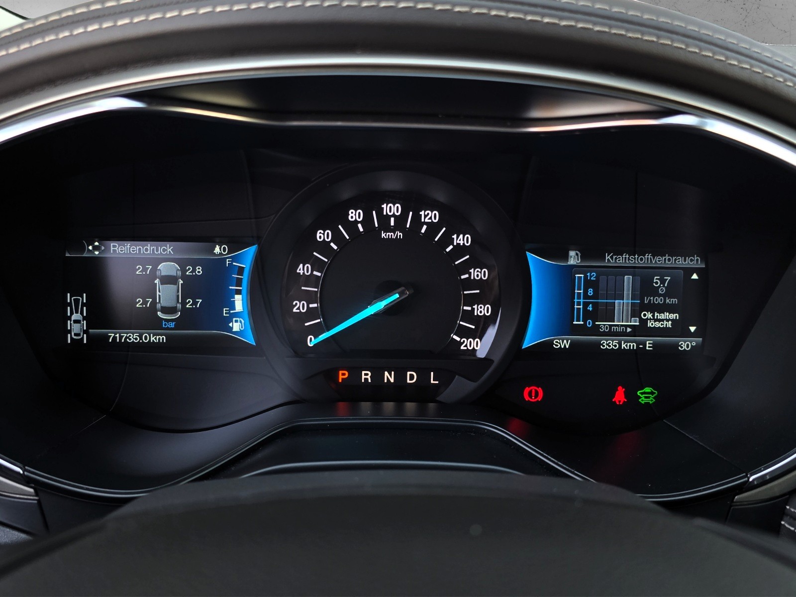 FORD Mondeo 2.0 HEV Vignale eCVT-image-18