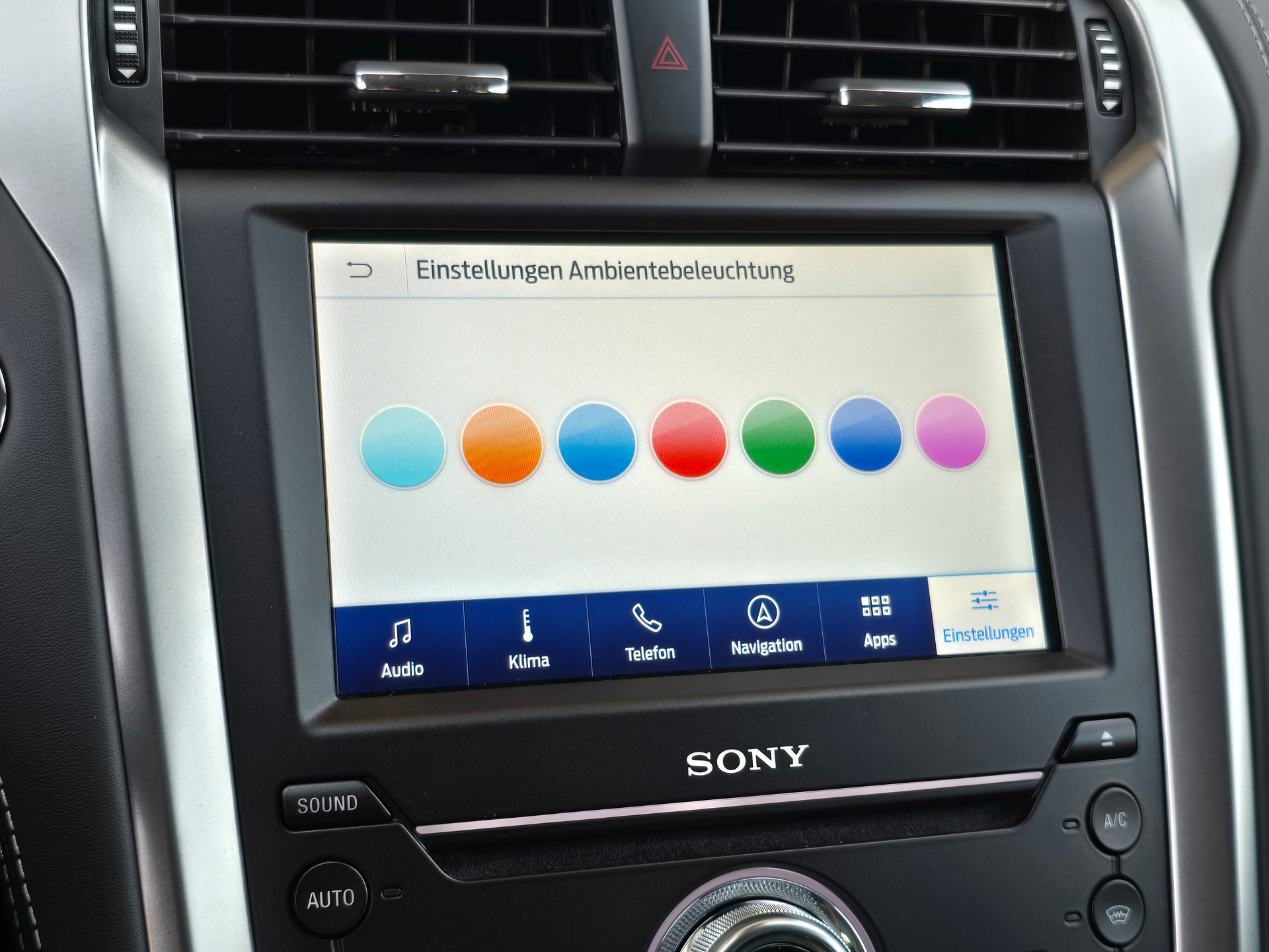 FORD Mondeo 2.0 HEV Vignale eCVT-image-28