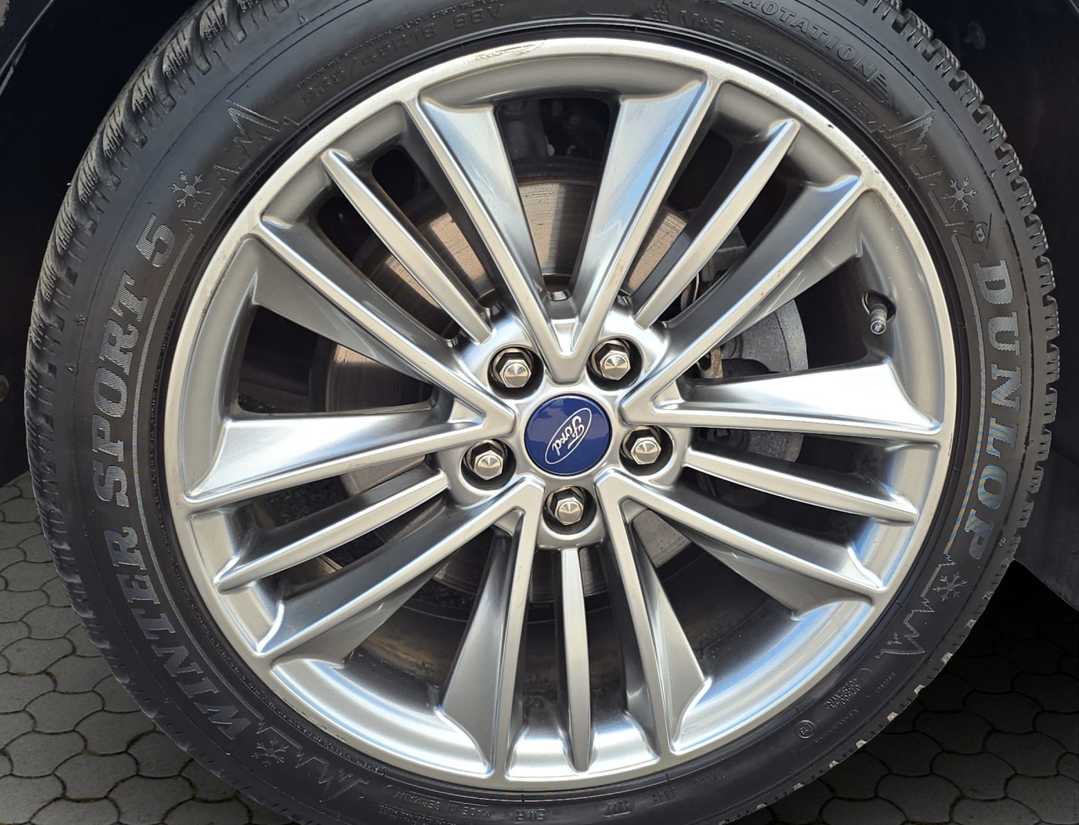 FORD Mondeo 2.0 HEV Vignale eCVT-image-8