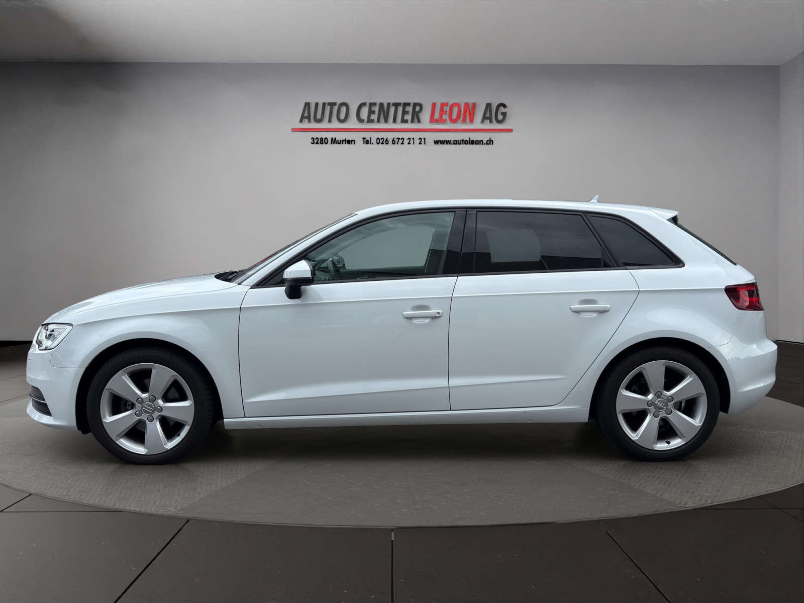 AUDI A3 Sportback 1.6 TDI Ambition-showroom-element-2