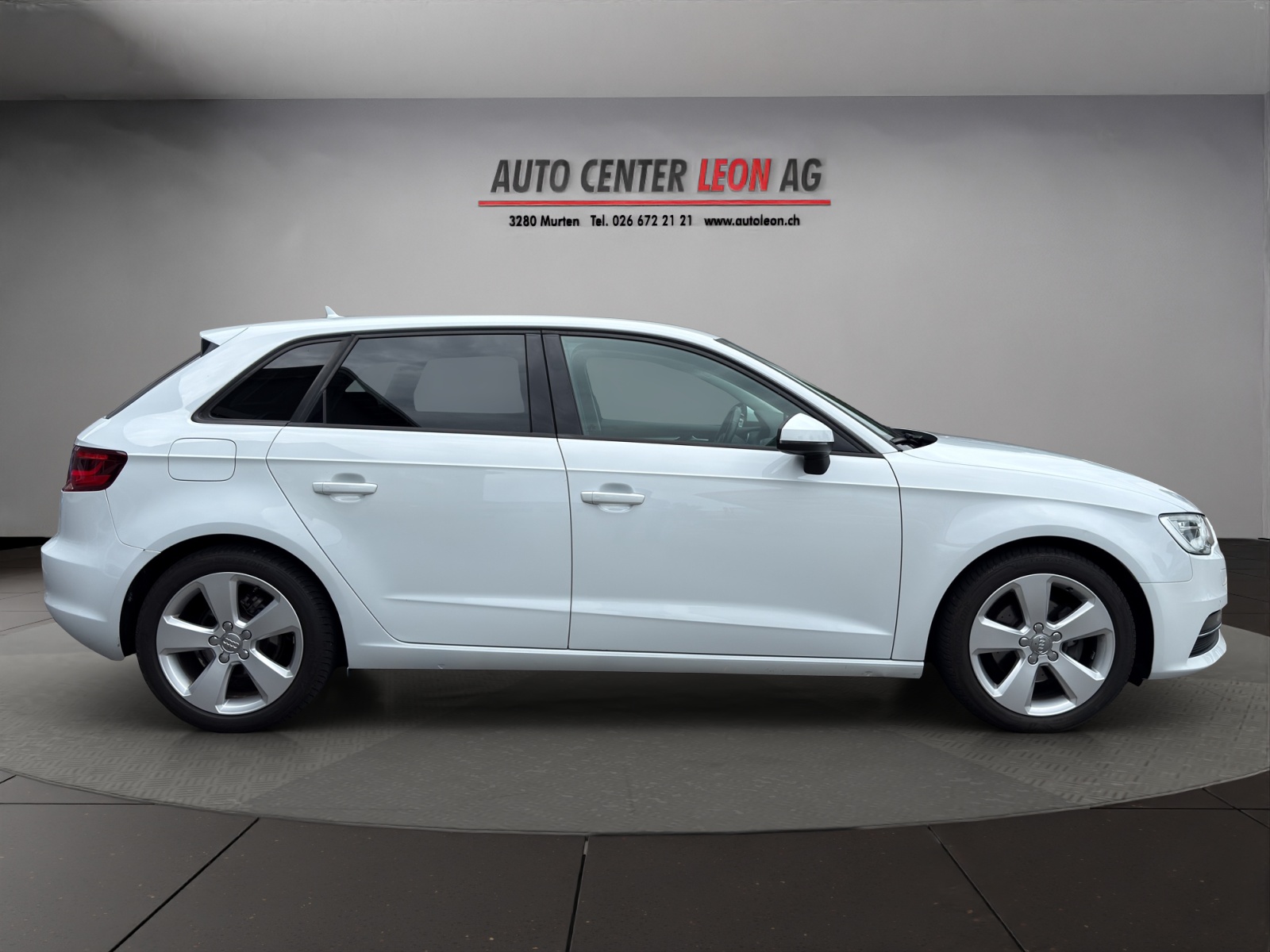 AUDI A3 Sportback 1.6 TDI Ambition-image-6