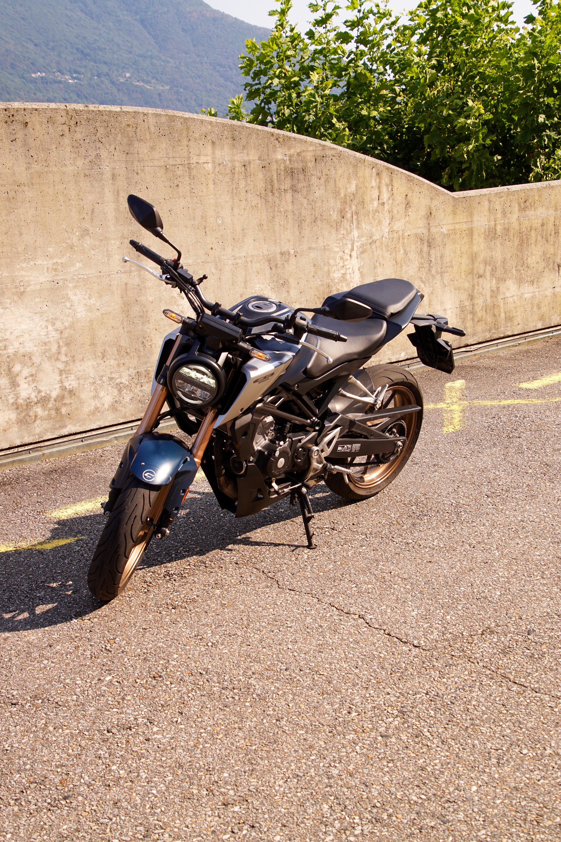 HONDA CB 125 R-image-1