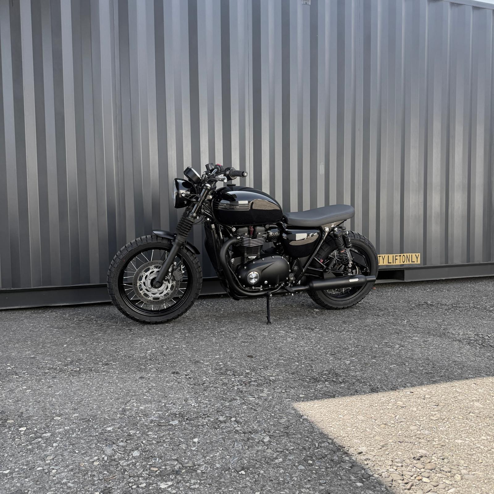 TRIUMPH Bonneville 900 T 100 ABS-image-1