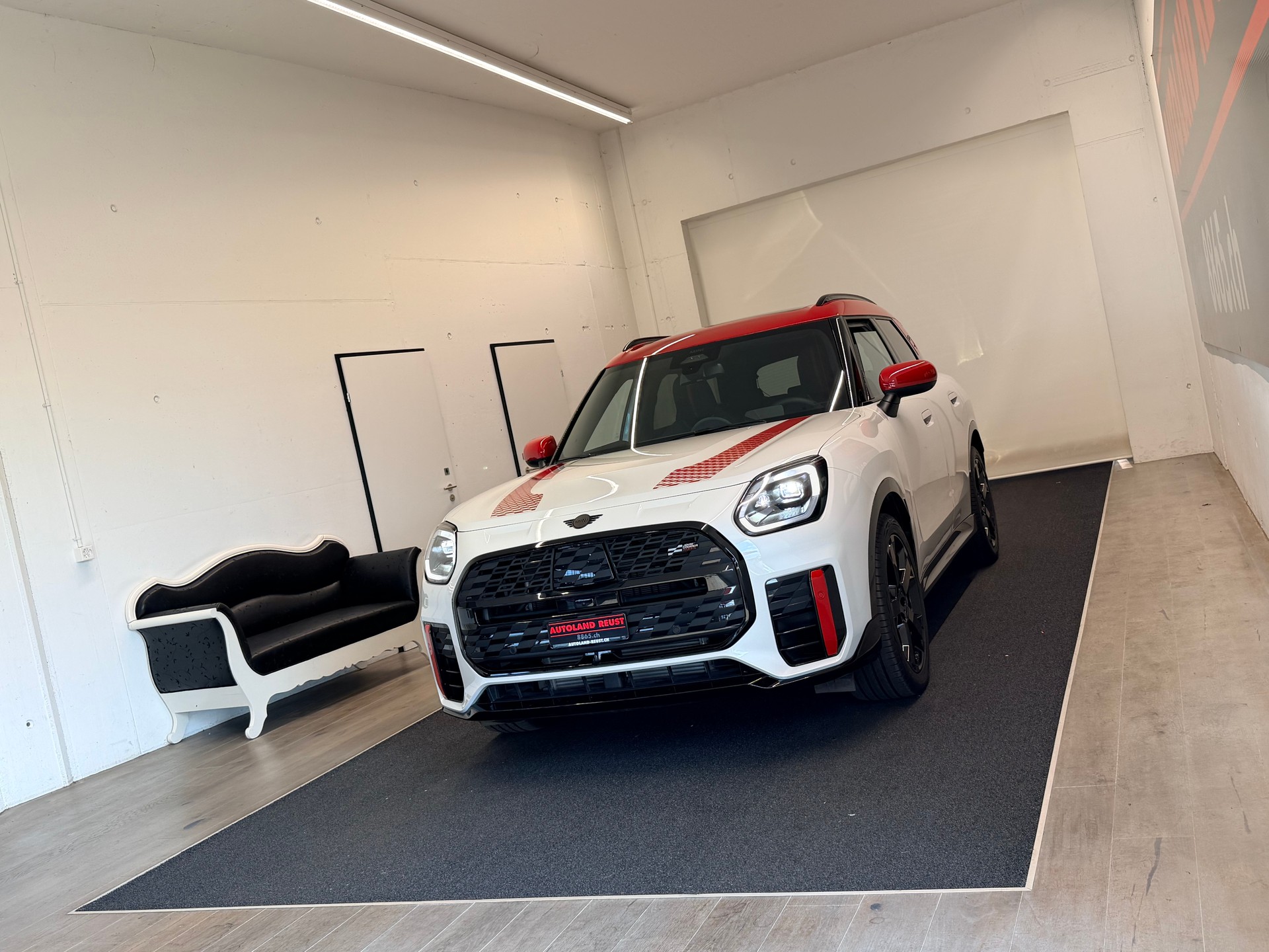 MINI Countryman John Cooper Works ALL4 Steptronic-showroom-element-2