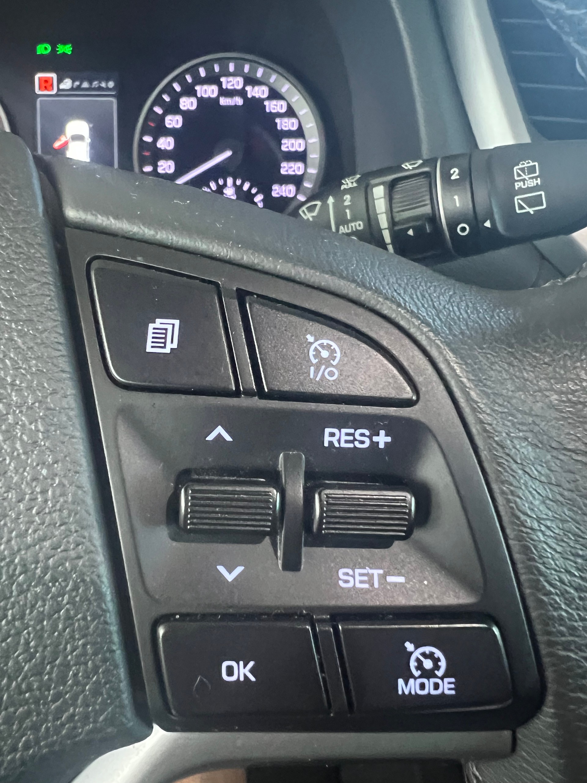 HYUNDAI Tucson 2.0 CRDI Vertex 4WD Automatic**Panodach,Sitzbelüftung,Rückfahrtkamera,Frisch ab MFK**-image-12