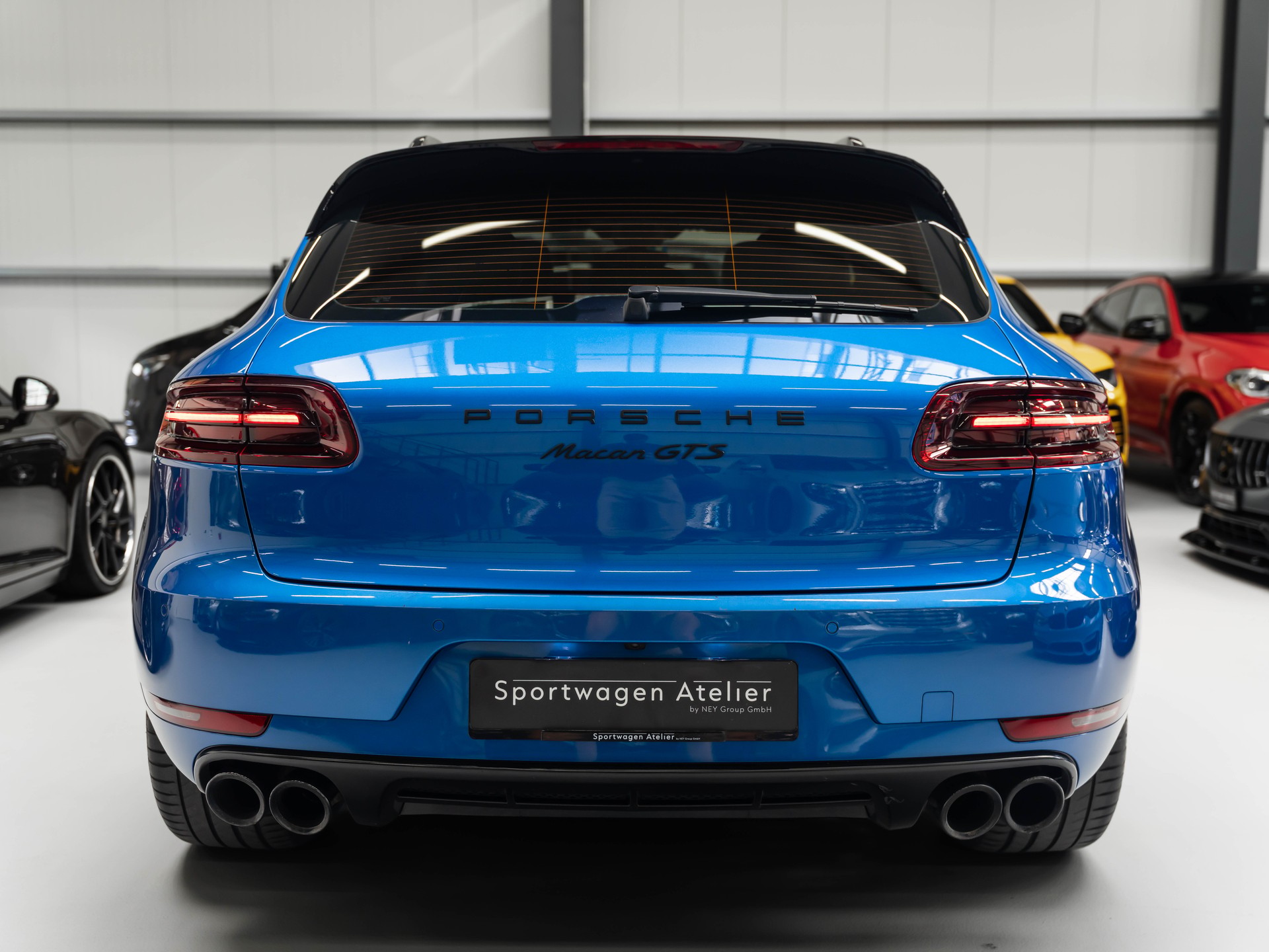 PORSCHE Macan GTS PDK-showroom-element-2