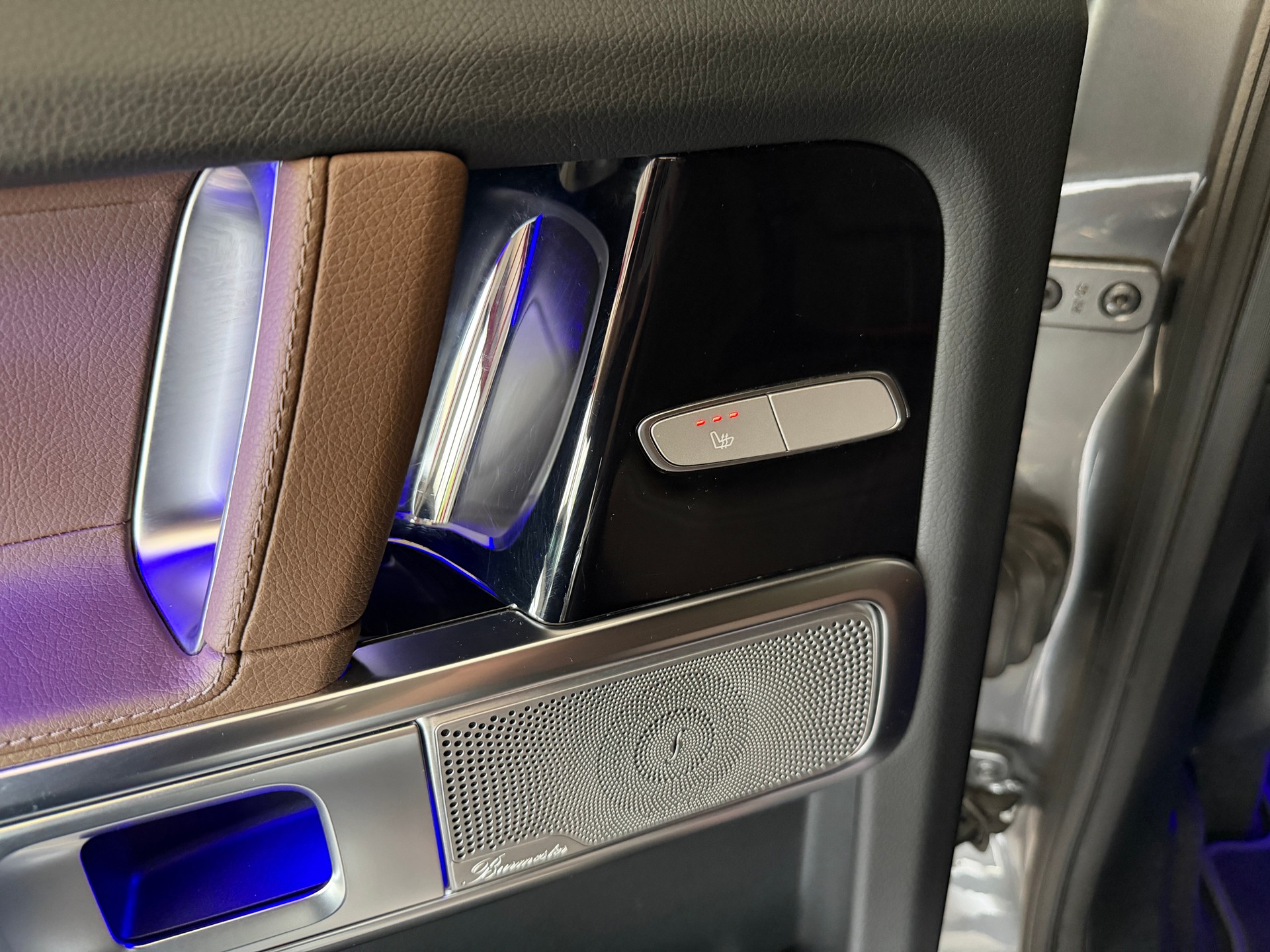 MERCEDES-BENZ G 400 d 9G-Tronic-image-13