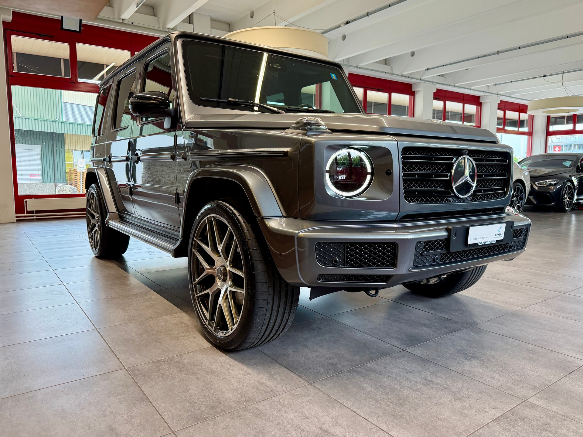 MERCEDES-BENZ G 400 d 9G-Tronic-image-6