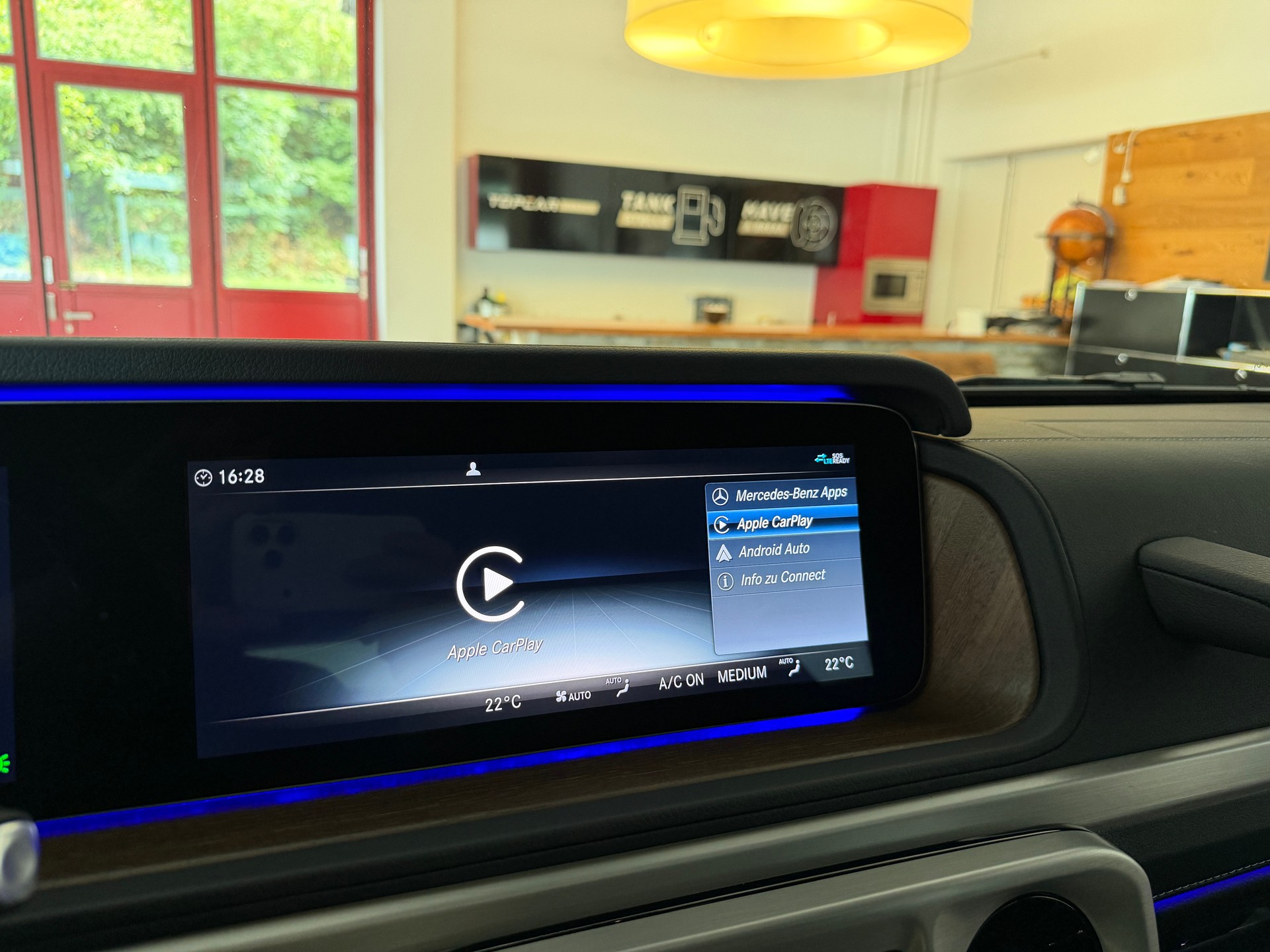 MERCEDES-BENZ G 400 d 9G-Tronic-image-22