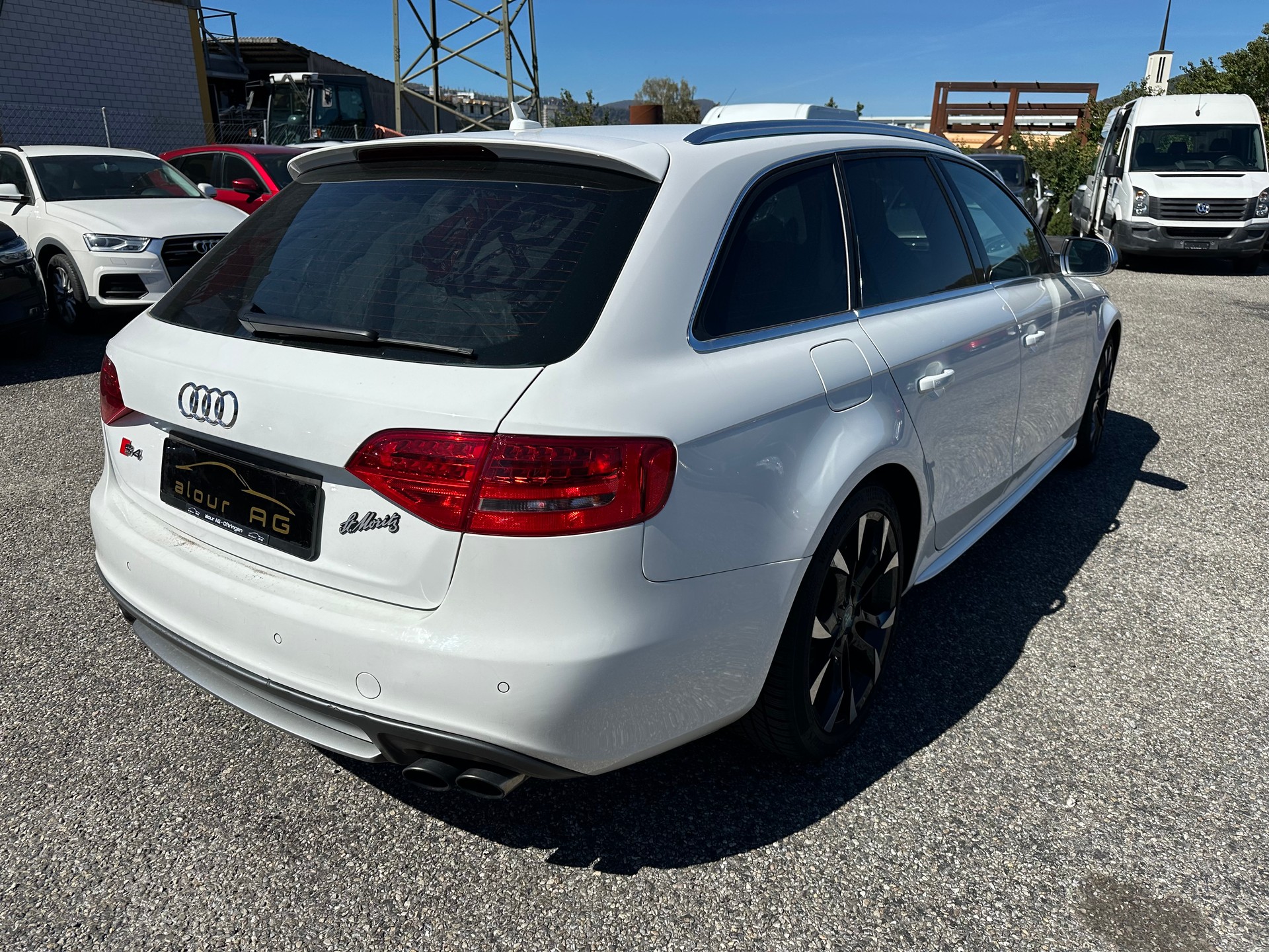 AUDI S4 Avant 3.0 TFSI quattro S-tronic-image-4
