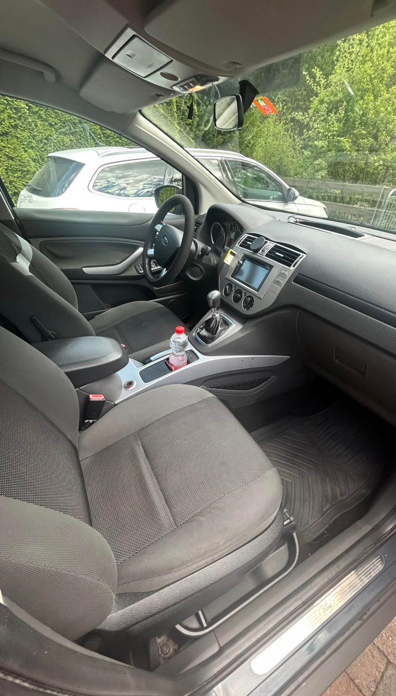 FORD 2.0 TDCi 140 Titanium-image-1