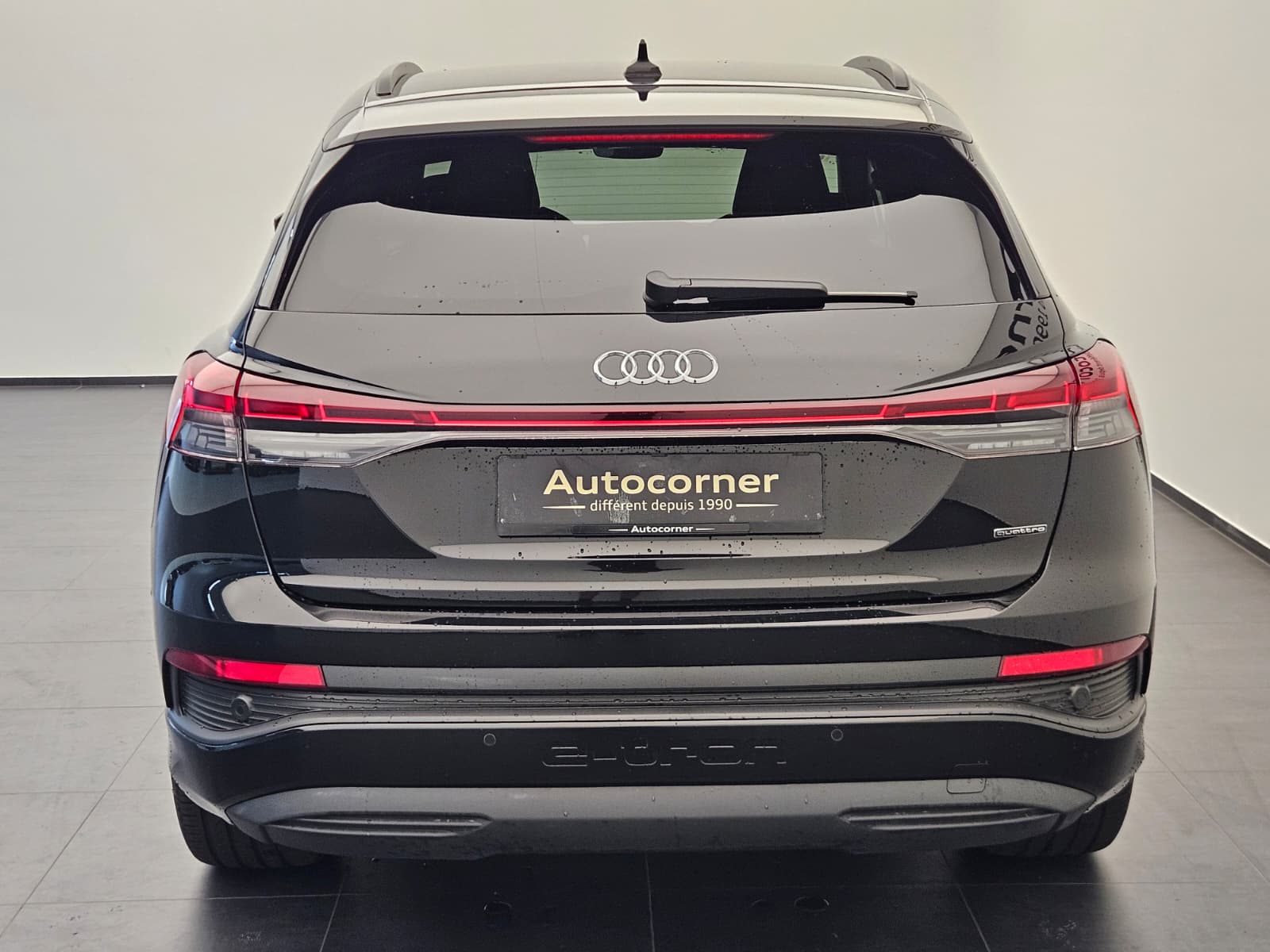 AUDI Q4 e-tron 45 quattro-image-7