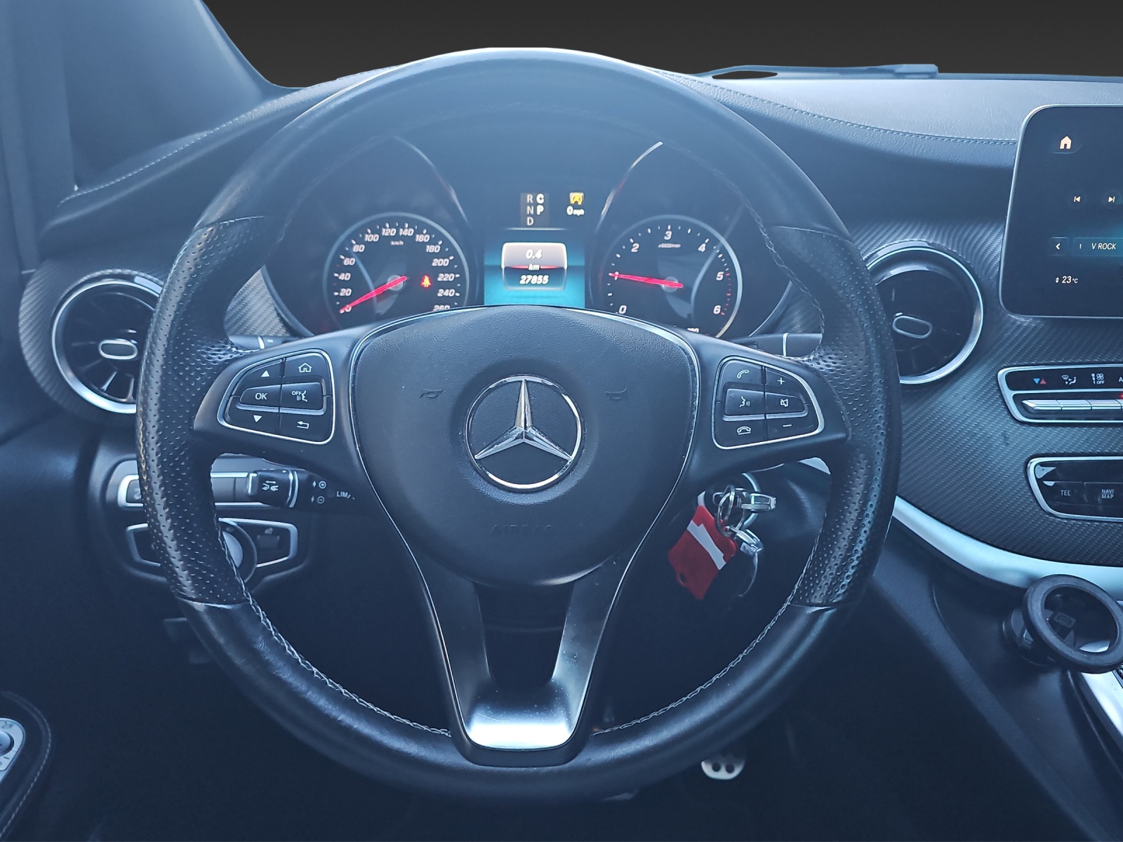MERCEDES-BENZ V 300 d lang AMG-Line 4Matic 9G-Tronic-image-9